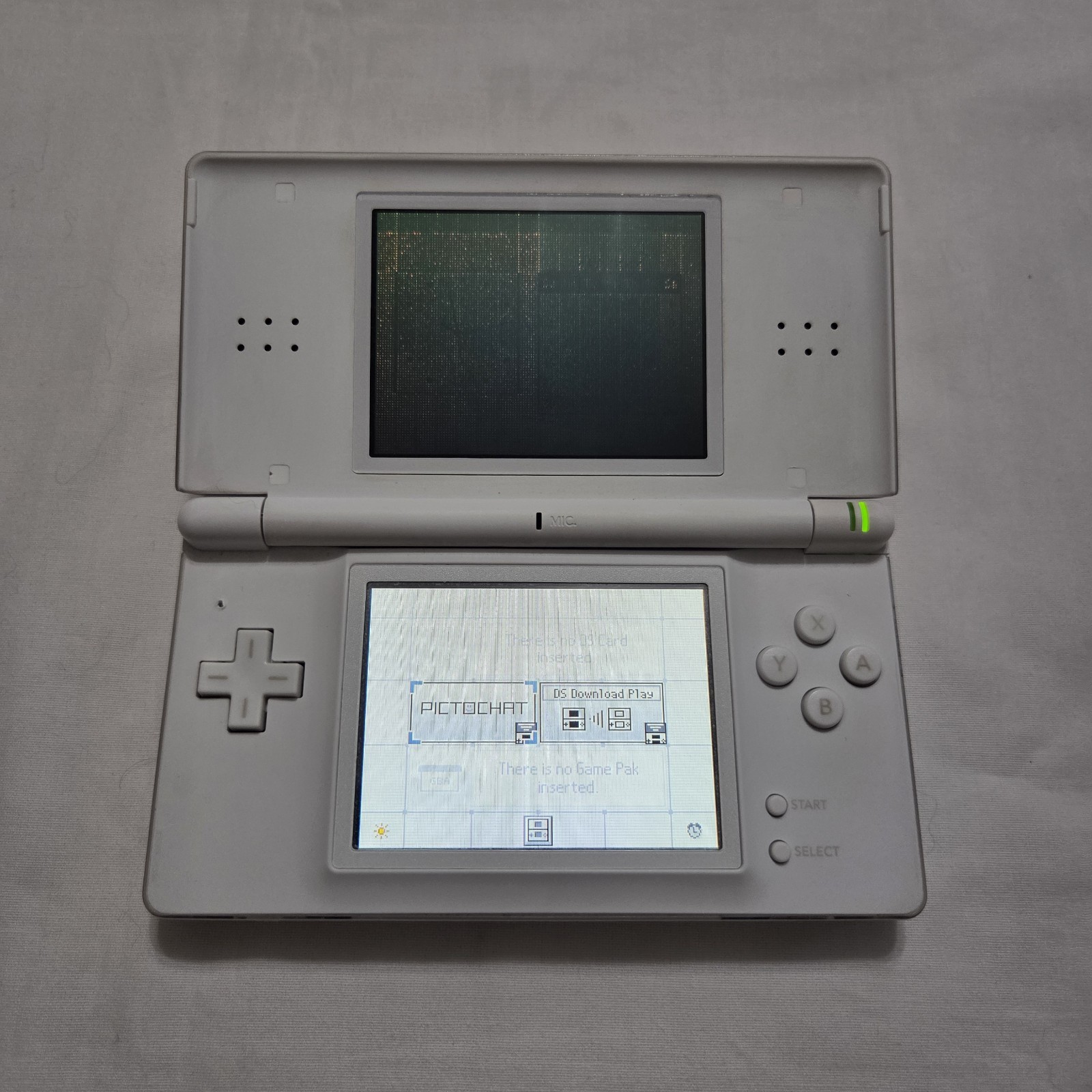 Broken Nintendo DS Lite White Handheld Console Multiple Issues Turns On – READ