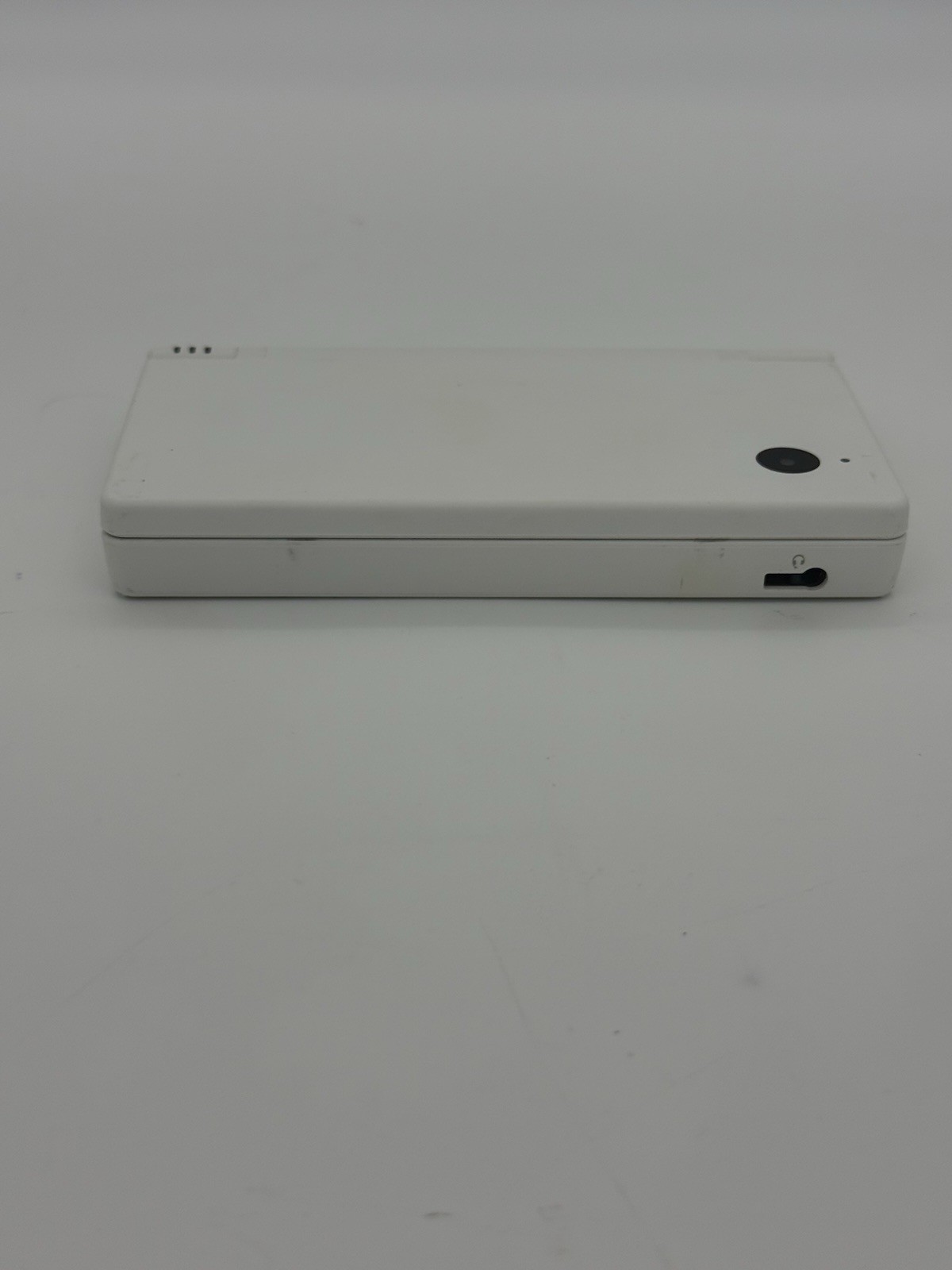 Nintendo DSi White Console Bundle w/ Charger, Stylus & 16 Games Tested Works