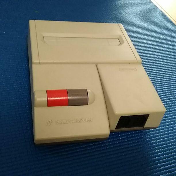 New Famicom　Complete　HVC-10 w/ 2 Controllers – Nintendo Tested NTSC-J NES USED