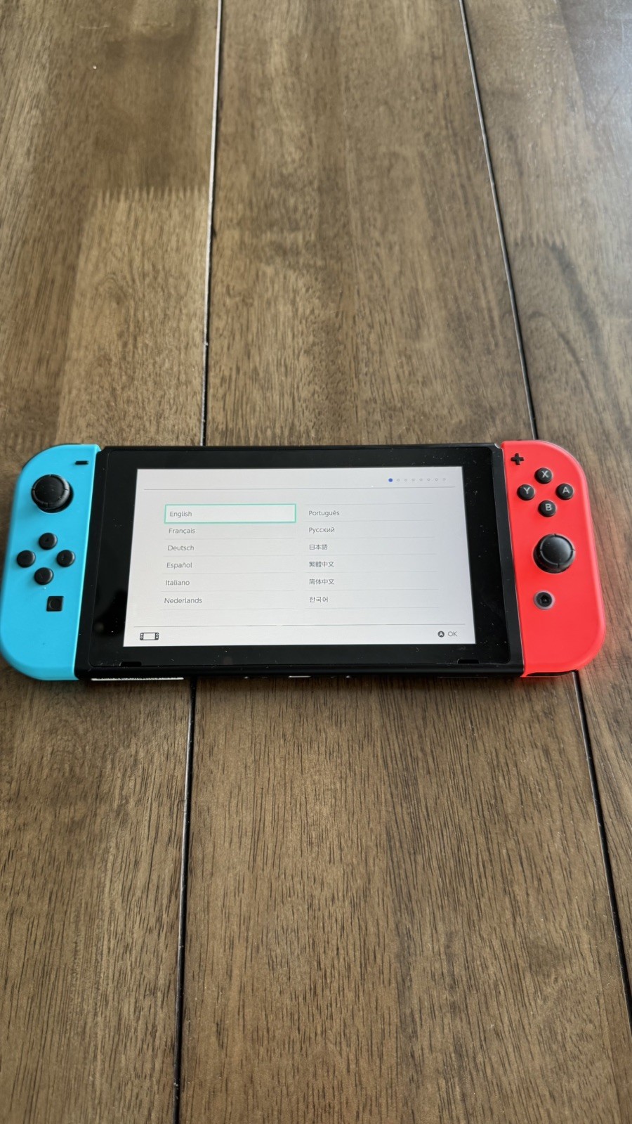 Nintendo Switch Bundle with 3 Games and 128 Gb SD Card Excellent Condition