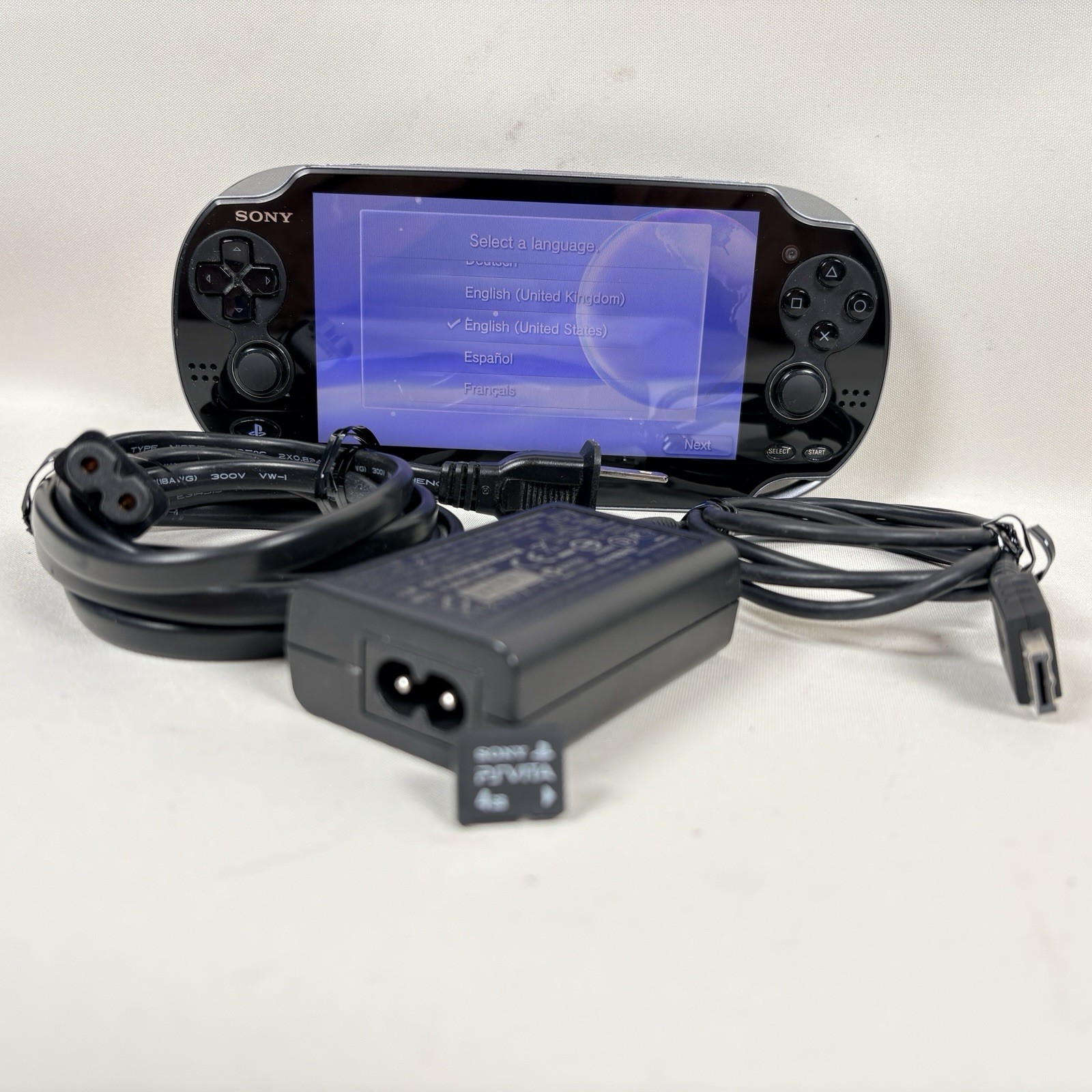 Sony PS Vita PCH-1101 OLED Handheld Console Black + OEM Charger & 4gb Card WORKS