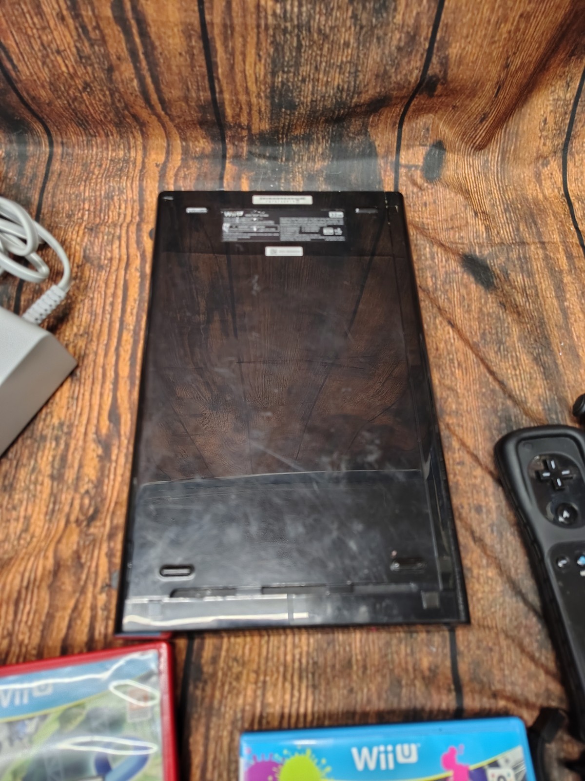 Nintendo Wii U 32GB Black Console Bundle – Mario Kart 8 & Splatoon – Tested