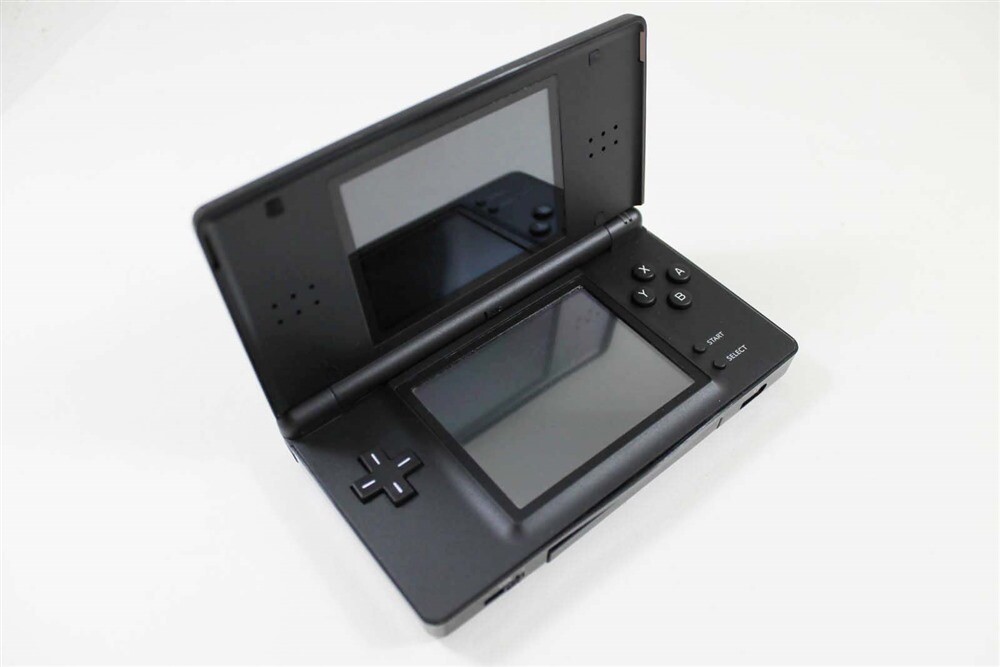 Nintendo DS Lite Onyx System – Discounted – Works Great