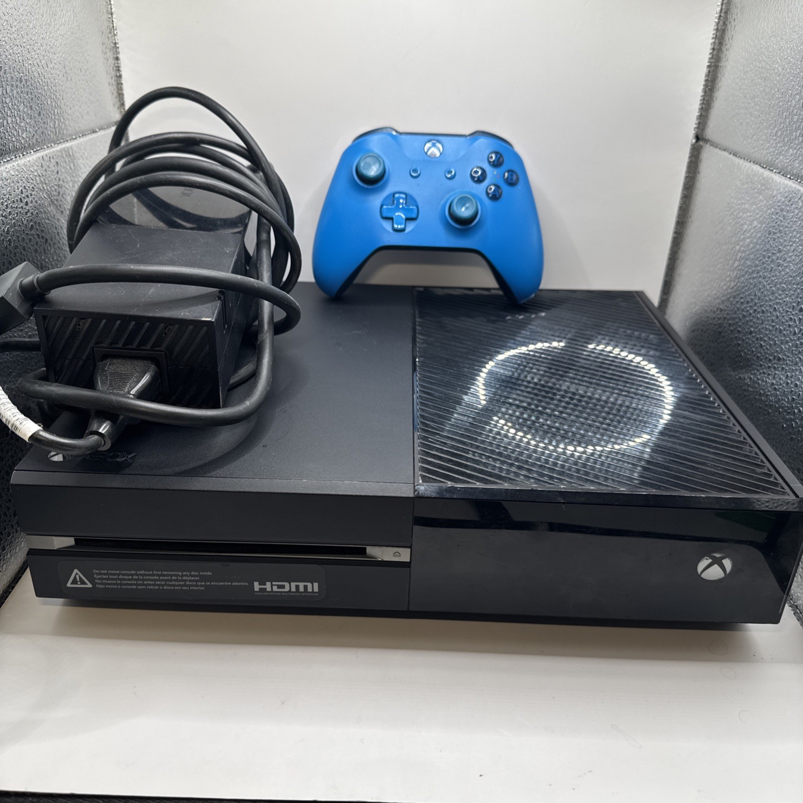 500GB Microsoft Xbox One – 1540 – Controller Working Great!