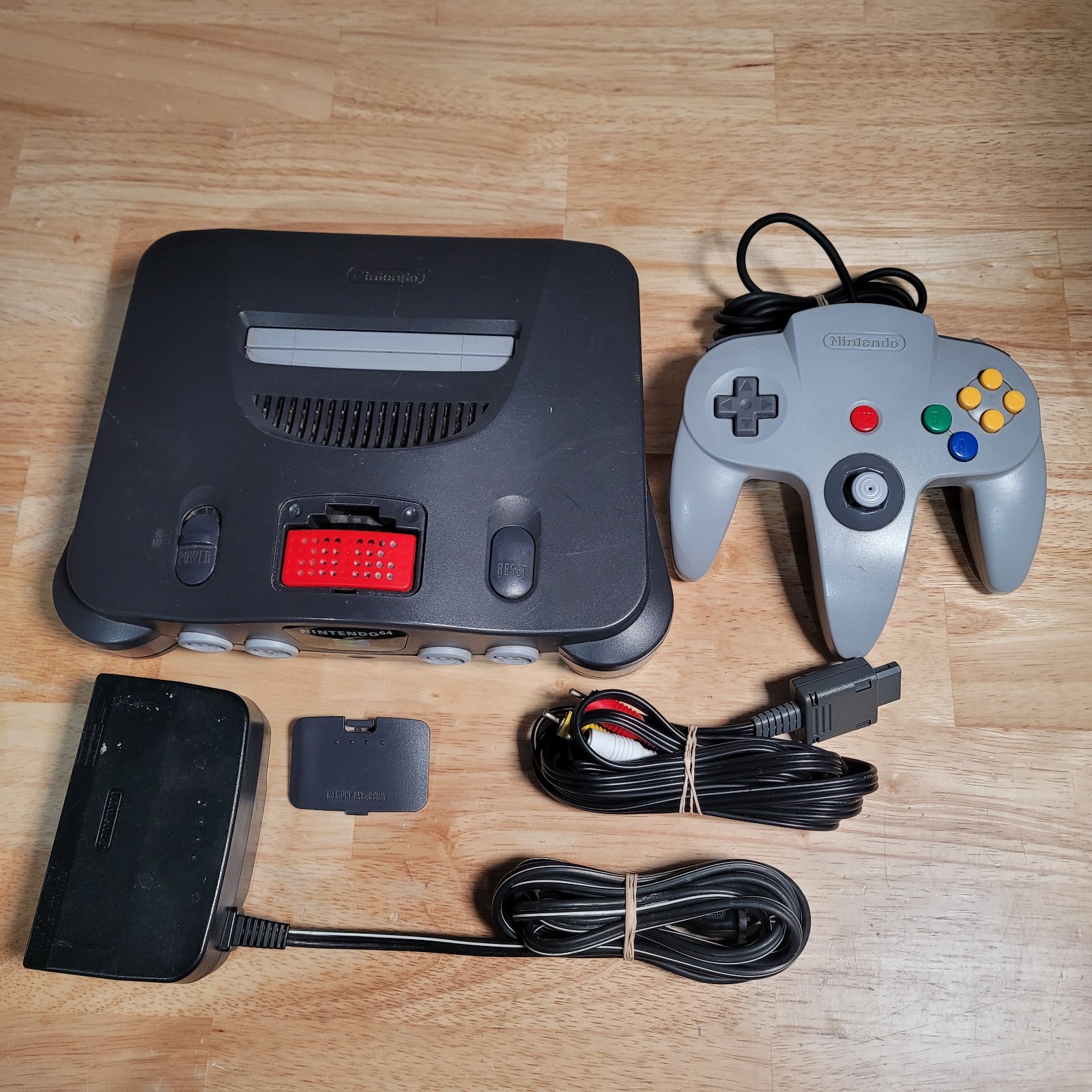 Nintendo 64 N64 Console Charcoal Gray Complete Set w. Expansion Pak – Tested