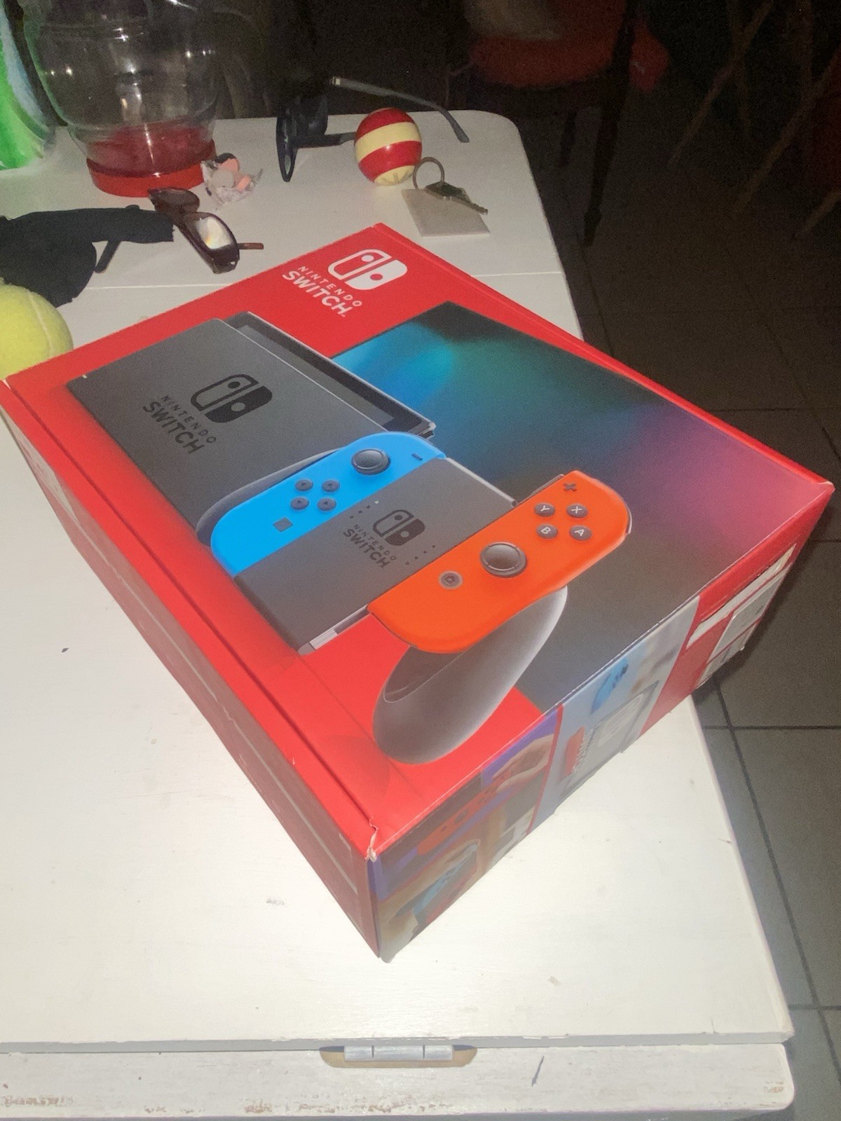 Nintendo Switch Console 32GB 1080p HDMI Gray w/ Neon Blue & Red Joy-Con