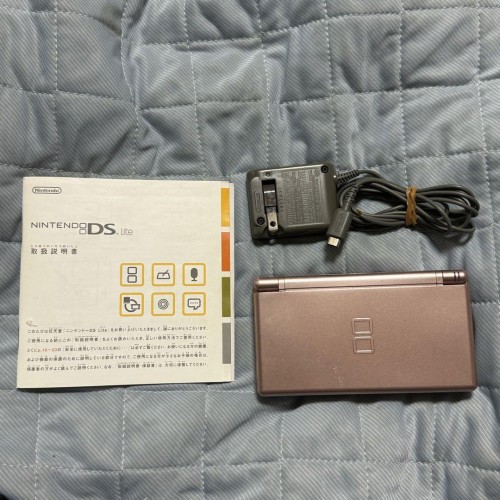 Nintendo DS Lite Noble Pink, in perfect working condition Used good condition