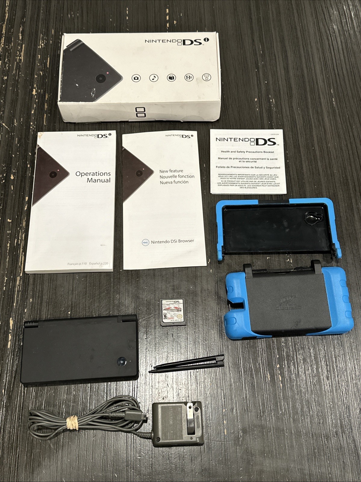 Nintendo DSi Edition Black Handheld System with Box, Nerf Case Mario kart DS