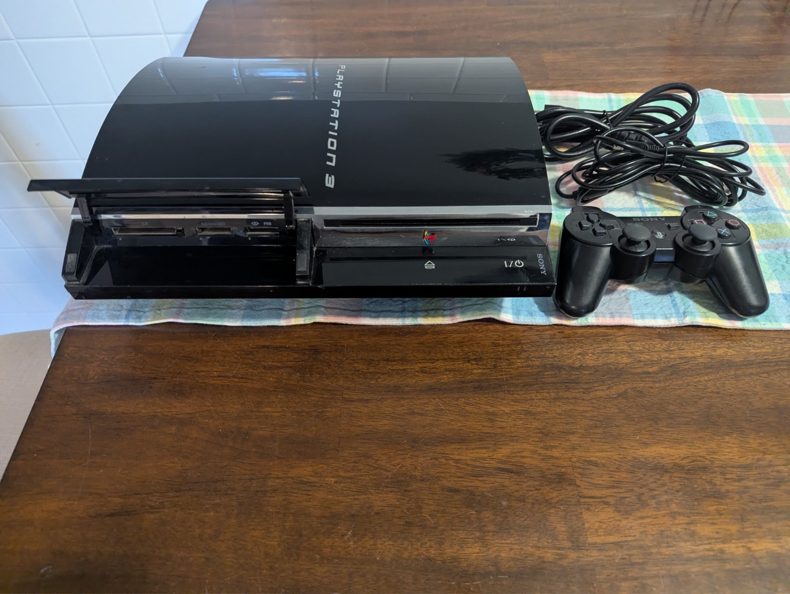 Sony PlayStation 3 60GB Piano Console – CECH-A01 Reverse Compatible Model