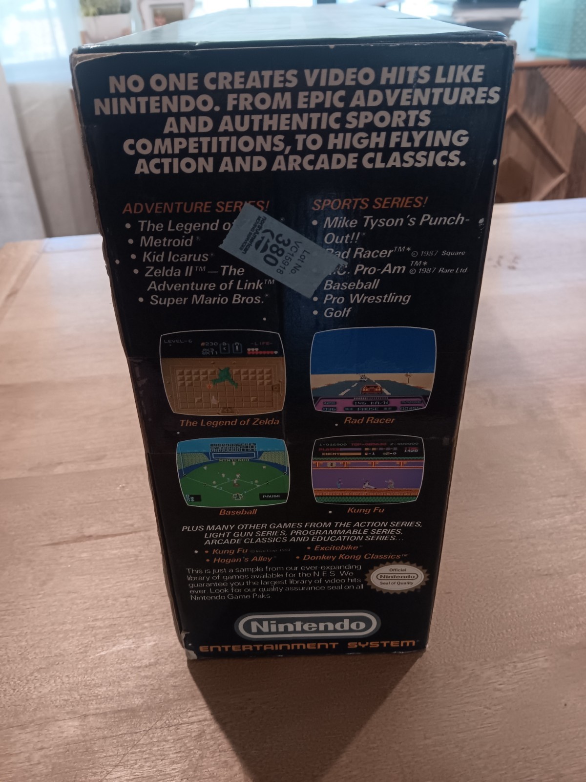 Nintendo NES Action Set Console Bundle Zapper Controllers Games Manuals Box