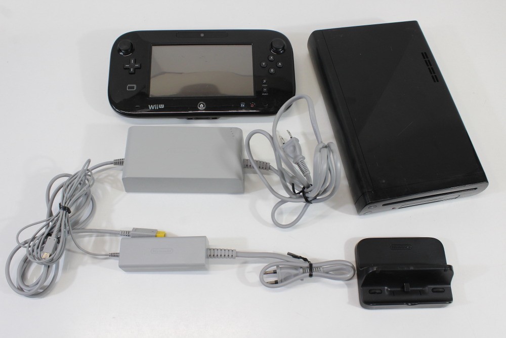 Nintendo Wii U Black Console 32GB AC Gamepad Stand Charger NTSC-J Japan TESTED 3