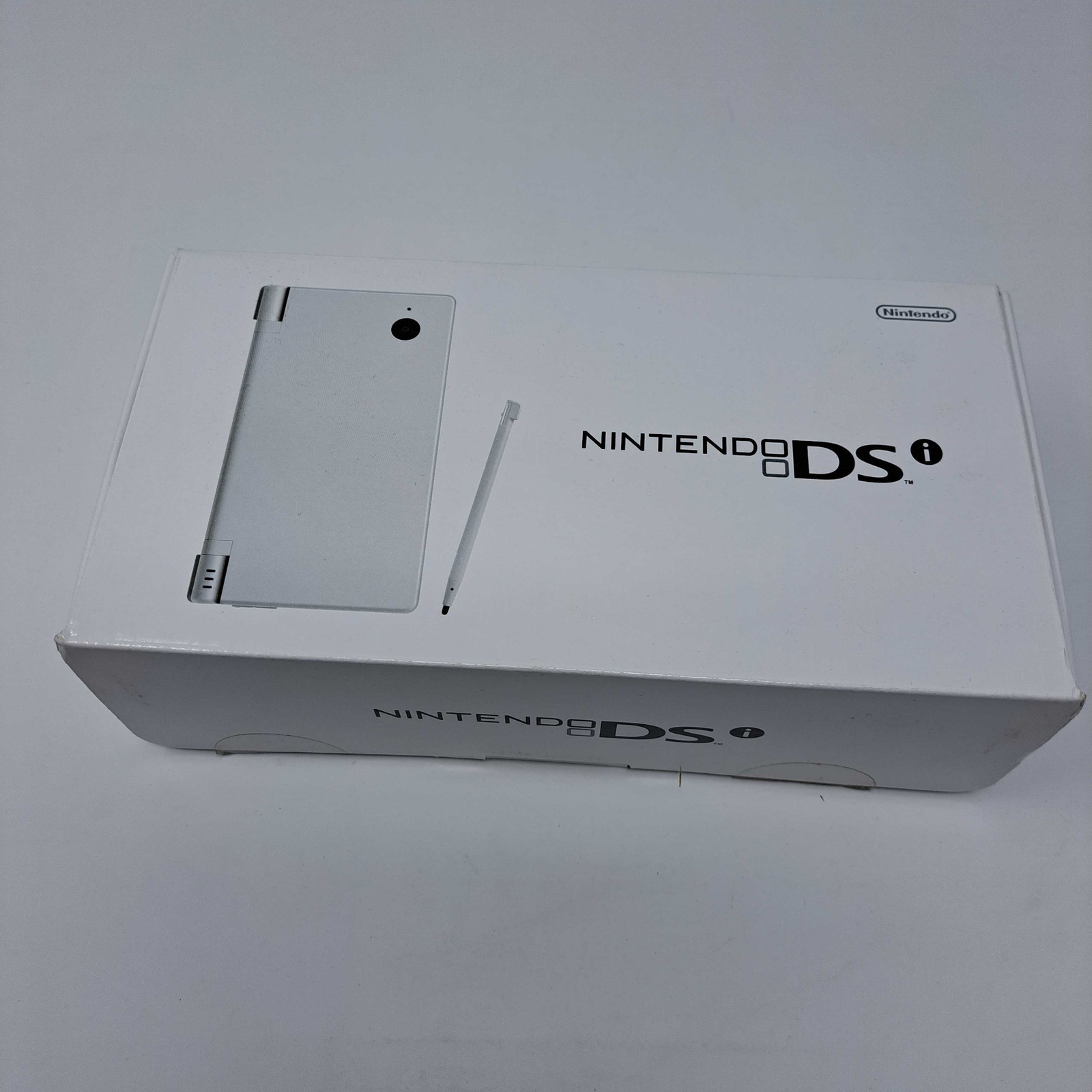 Nintendo DSi White: Standard Edition [Discontinued Limited Collectible] COMPLETE