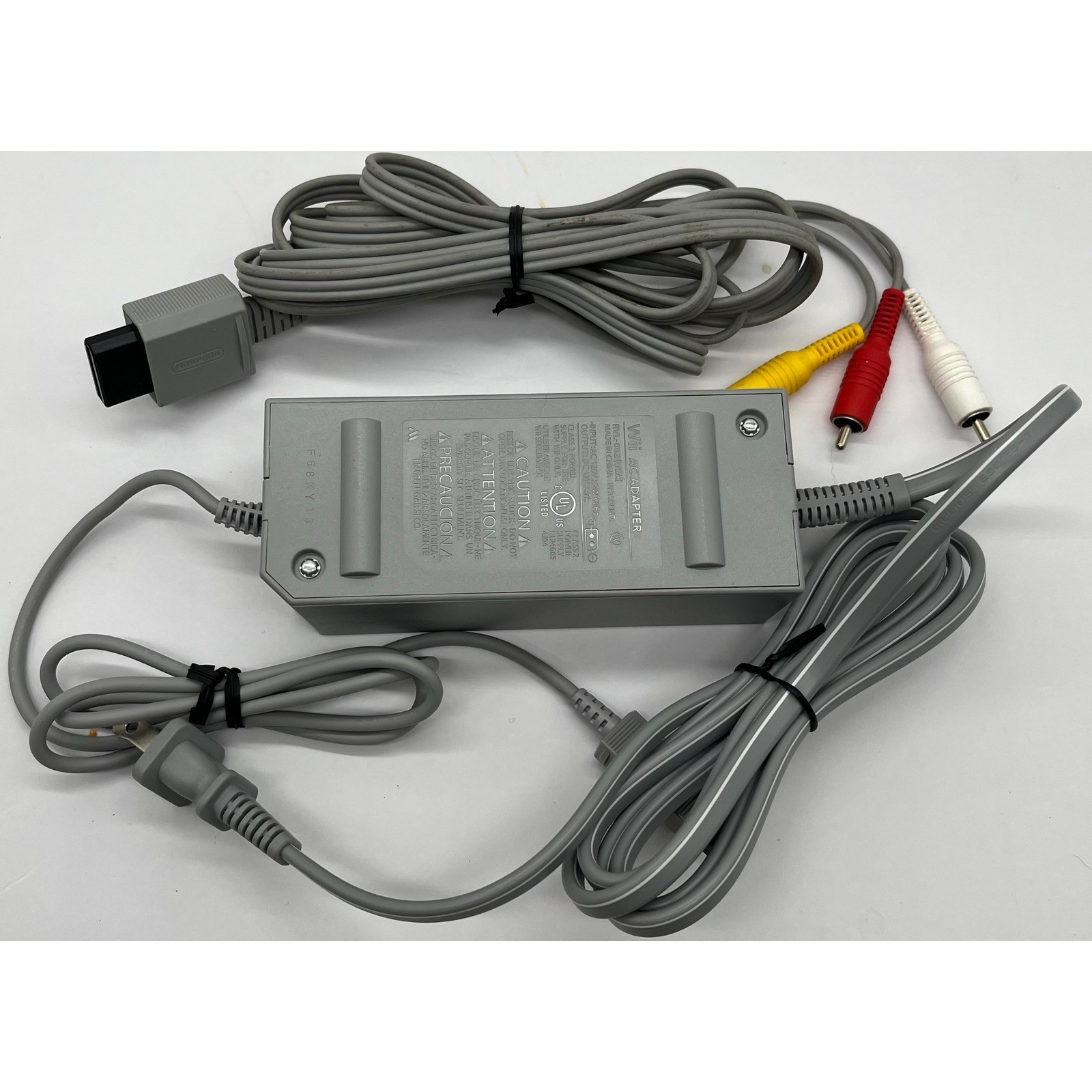 Nintendo Wii Console Cyan Blue RVL-101 Bundle Remote Nunchuk AC AV Cables