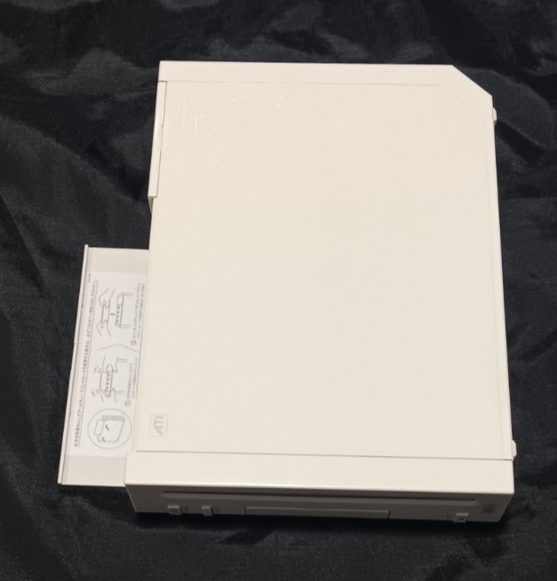 Nintendo Wii White Console Bundle, WiiMote Nunchuck AV and Power Cables (JPN)