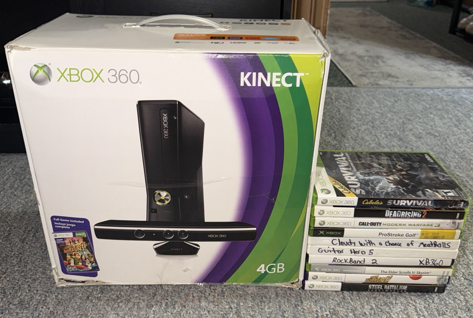 Microsoft Xbox 360 S Matte Black (10 Game Bundle)
