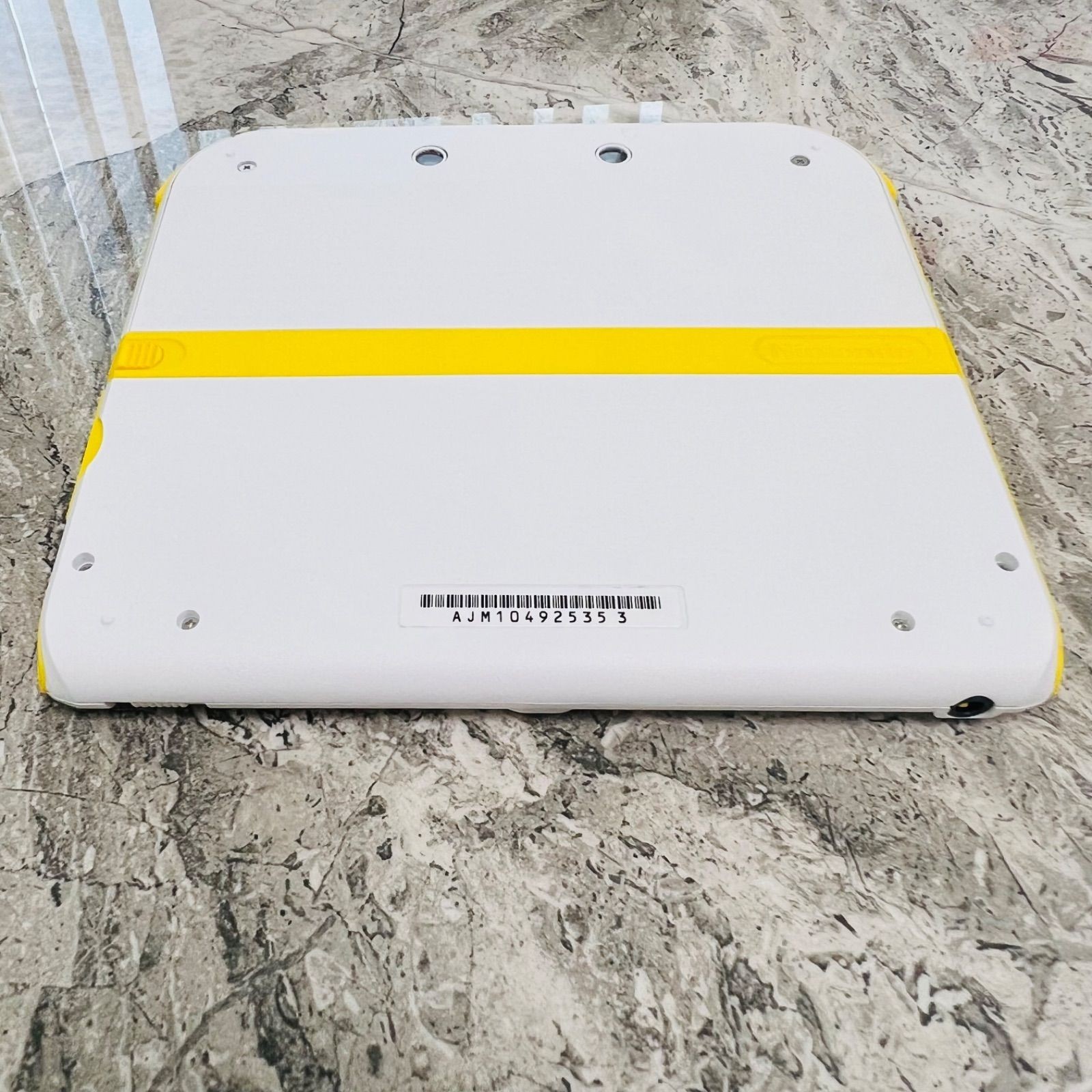 Nintendo 2DS Super Mario Pack White Limited Edition Console Charger Tested