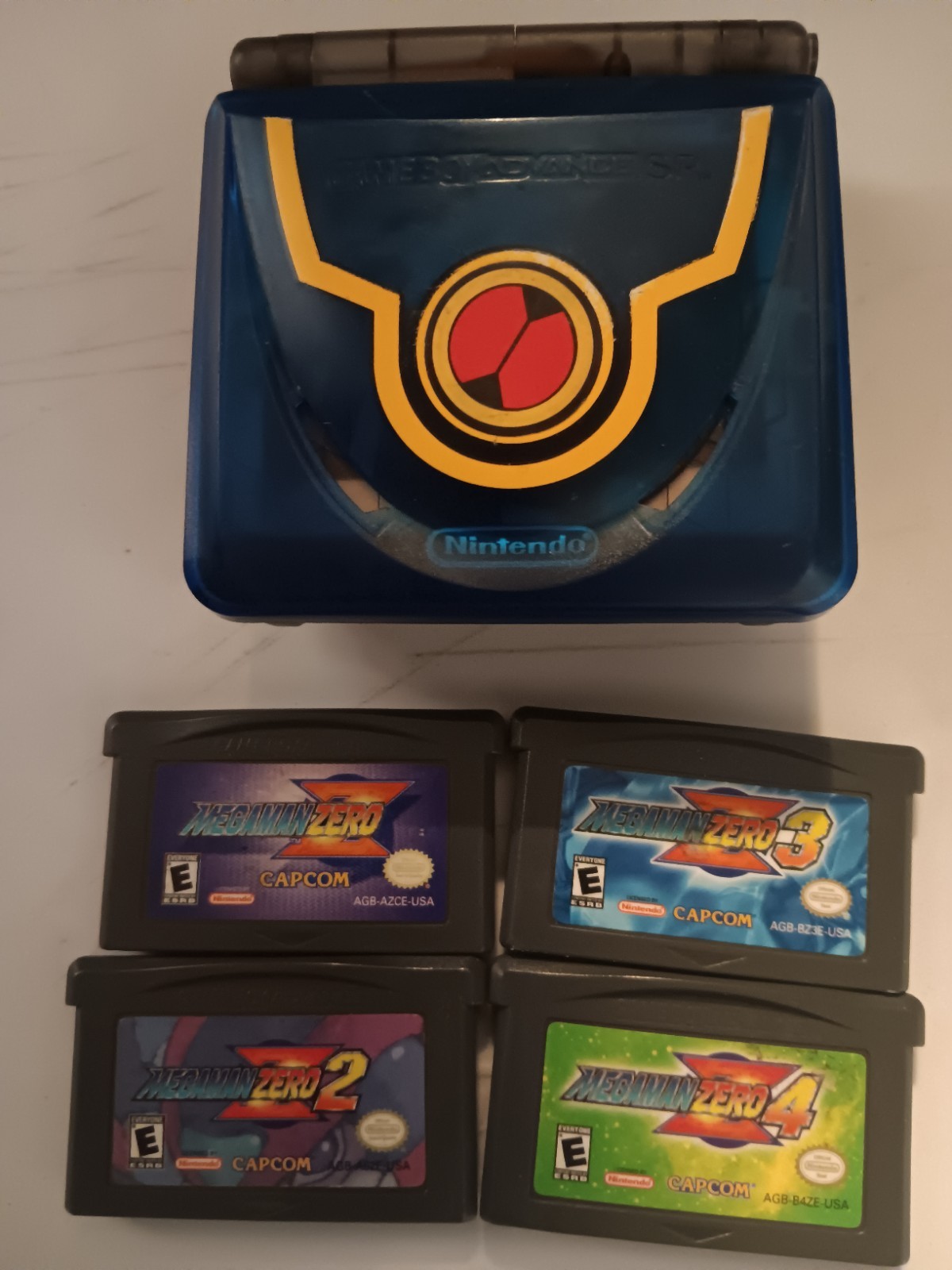 Nintendo Game Boy Advance SP Handheld Console/ Megaman Zero 1-4