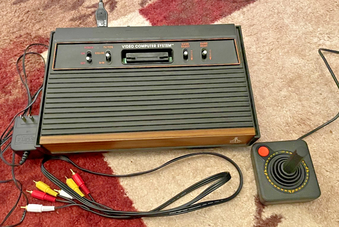 Atari 2600 CX-2600A Game Console RCA AV Mod w/1 Original Joystick Working