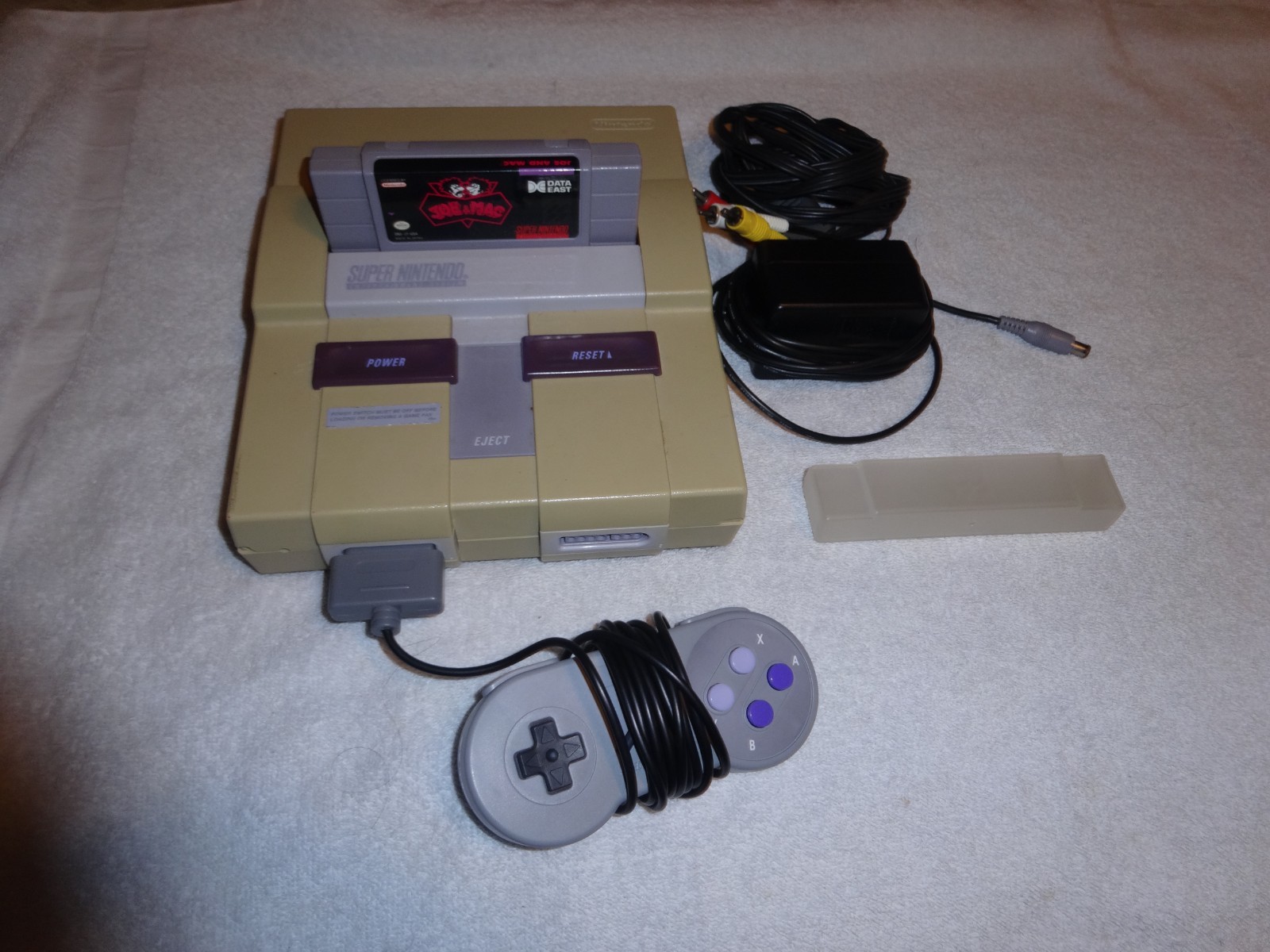 Super Nintendo + one Controller & Joe & Mac game tested Working ADULT OWNED SNES