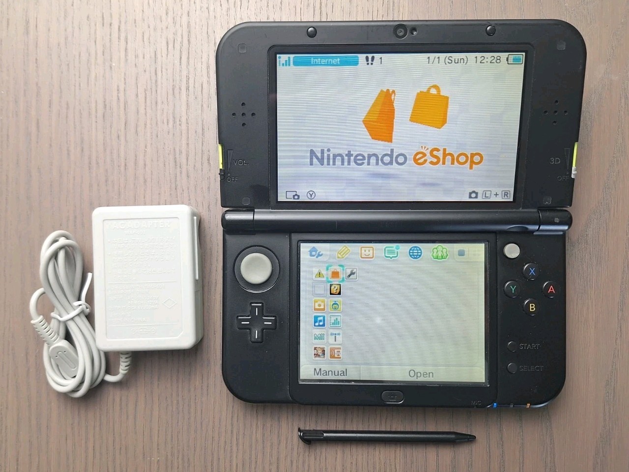New Nintendo 3DS XL Lime Black | Charger + 32GB SD Card | Region Free