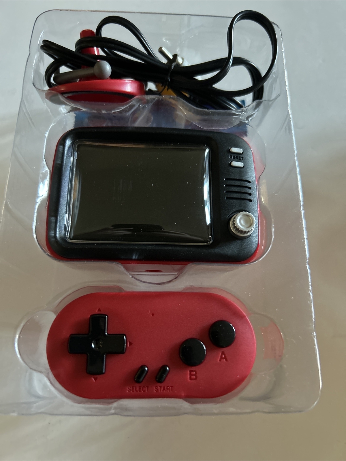 ORB RETRO HANDHELD CONSOLE W/ 2 Controllers + 300 8-BIT GAMES!!
