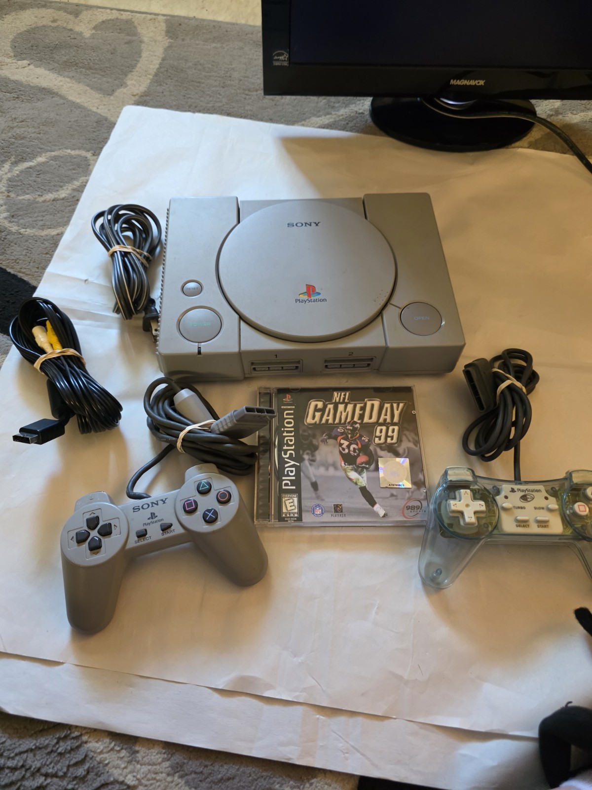 Sony PlayStation 1 SCPH-7501 Console Game System PS1 2 Controller Bundle