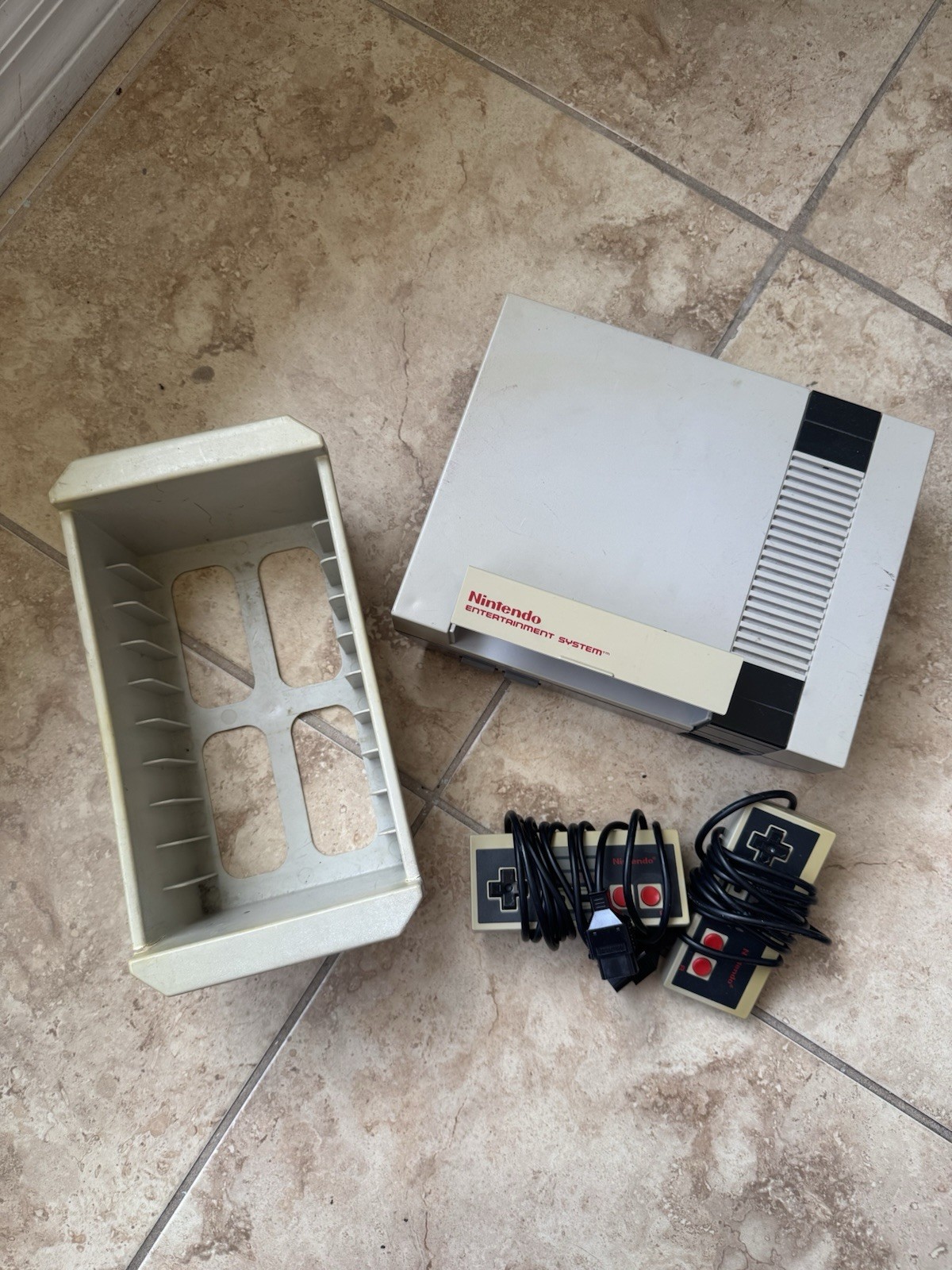 Nintendo Entertainment System NES Console – Gray (NES-001)