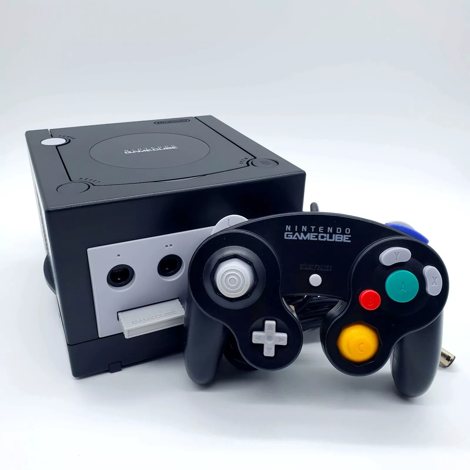 Nintendo GameCube Console Complete w Original Controller Black USA DOL-101