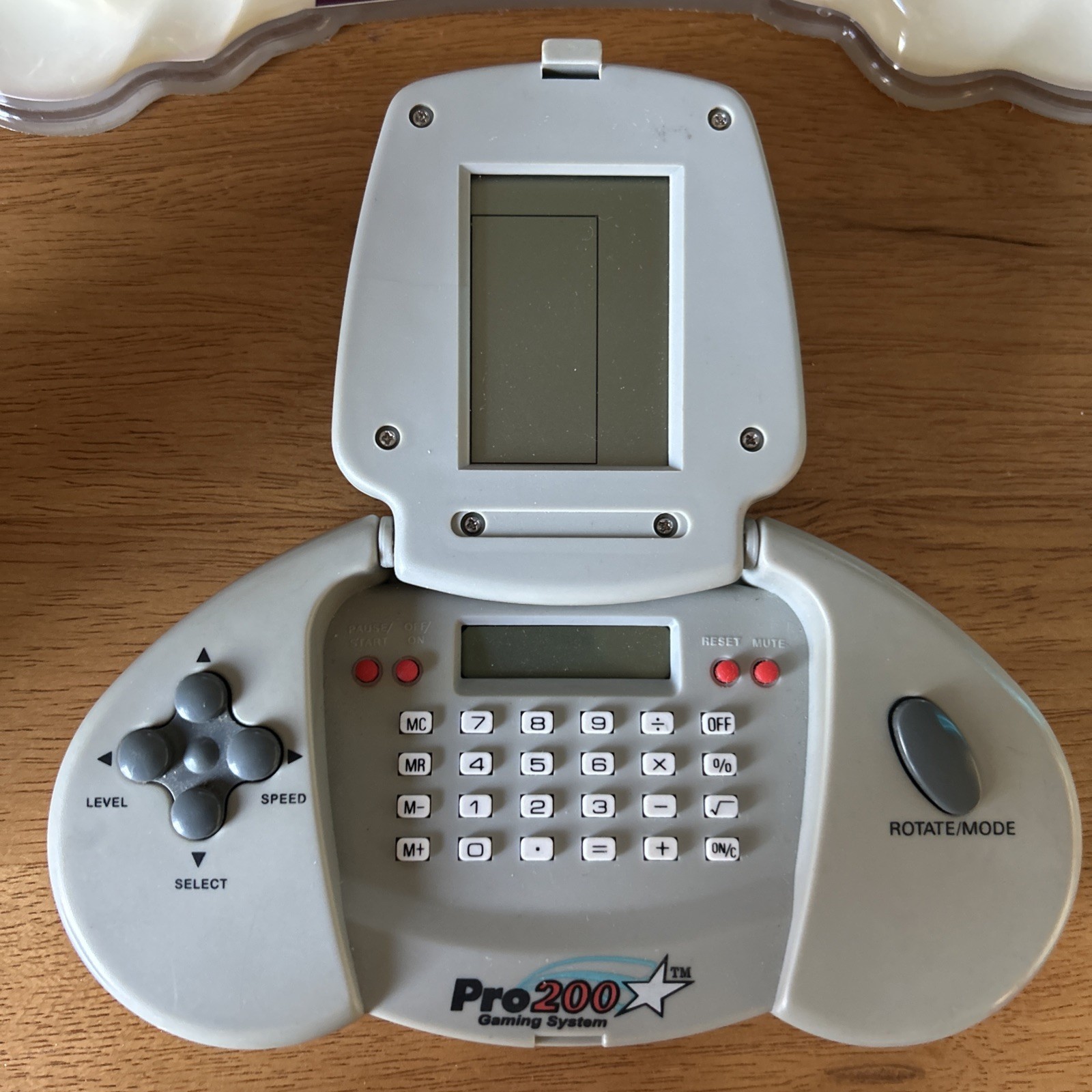 Vintage Kids Video Game Pro 200 Handheld Gaming System *Works* – Great Condition