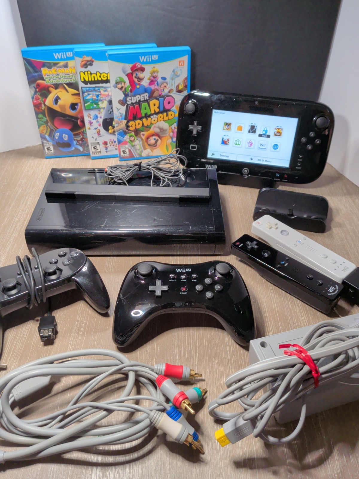 Nintendo 32G Wii U Deluxe Black Console Gaming System Bundle • Tested/Working