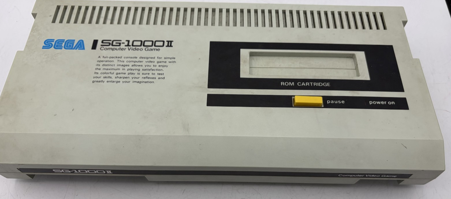 SEGA computer video game SG-1000II console with box with AC adapter