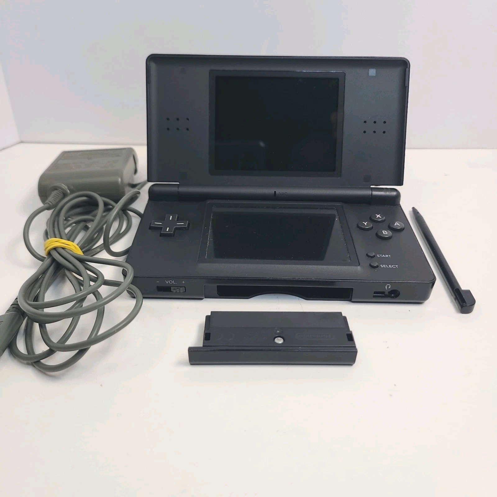 Nintendo DS Lite Onyx Black USG-001 stylus gba cover charger ALL OEM