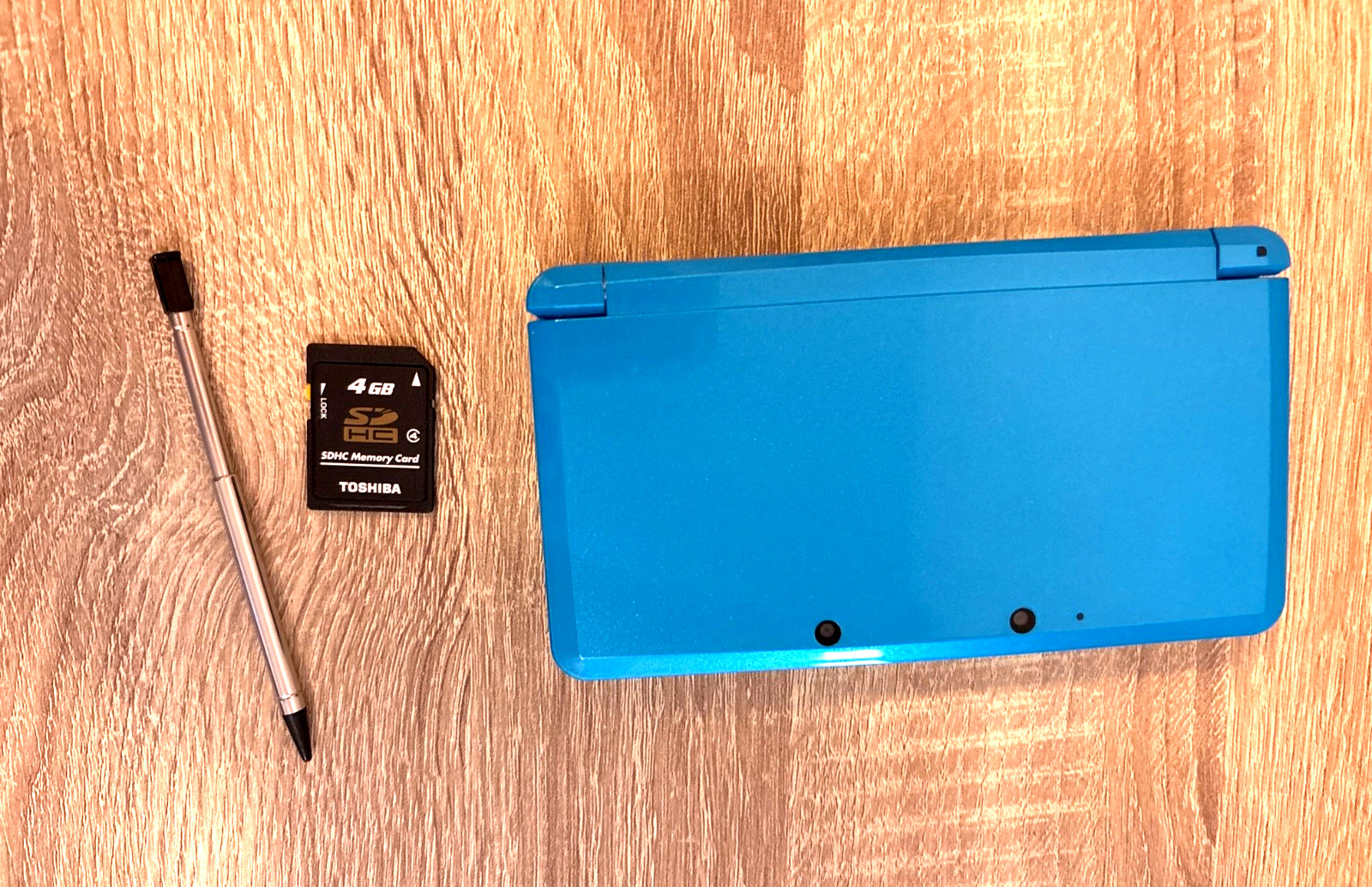 Nintendo 3DS Handheld System – Aqua Blue
