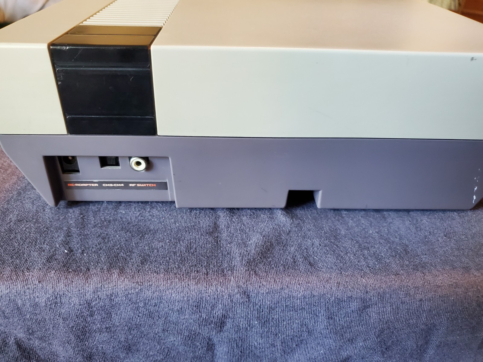 Nintendo Entertainment System (NES-001) Fully Functional, WITH Accessories