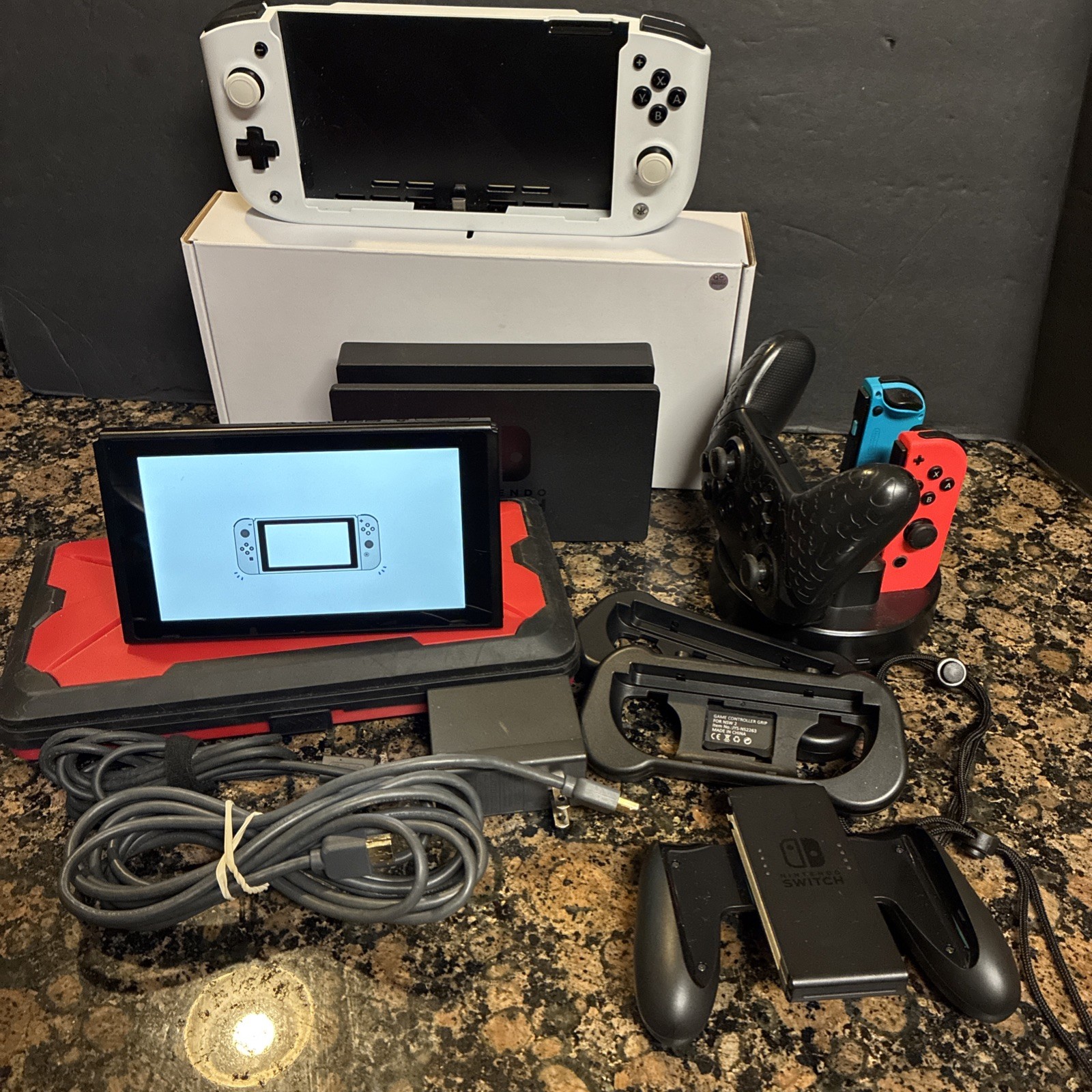Nintendo Switch HAC-001(-01) Console Big Bundle Nitrodeck,Pro,Case,Dock,Headset