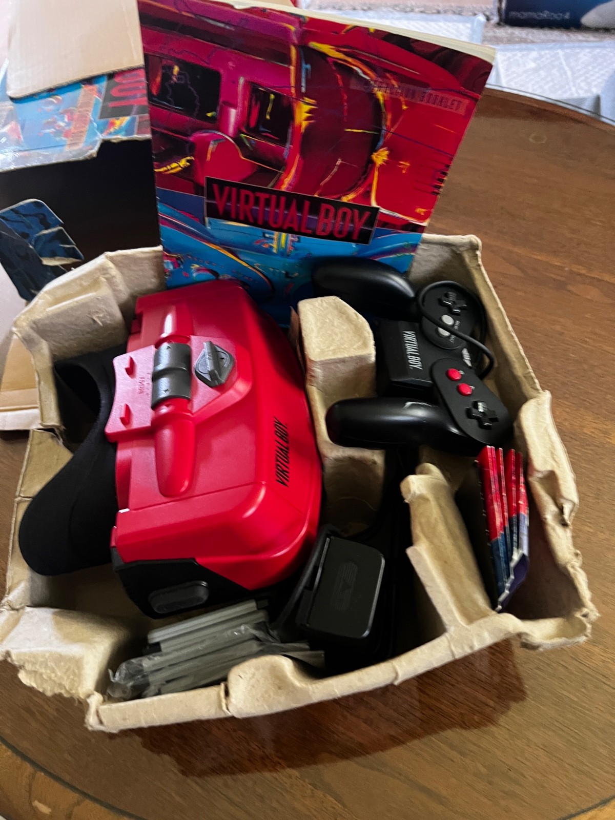 Nintendo Virtual Boy Console, Stand, Box, Manual, 5 games, Controller