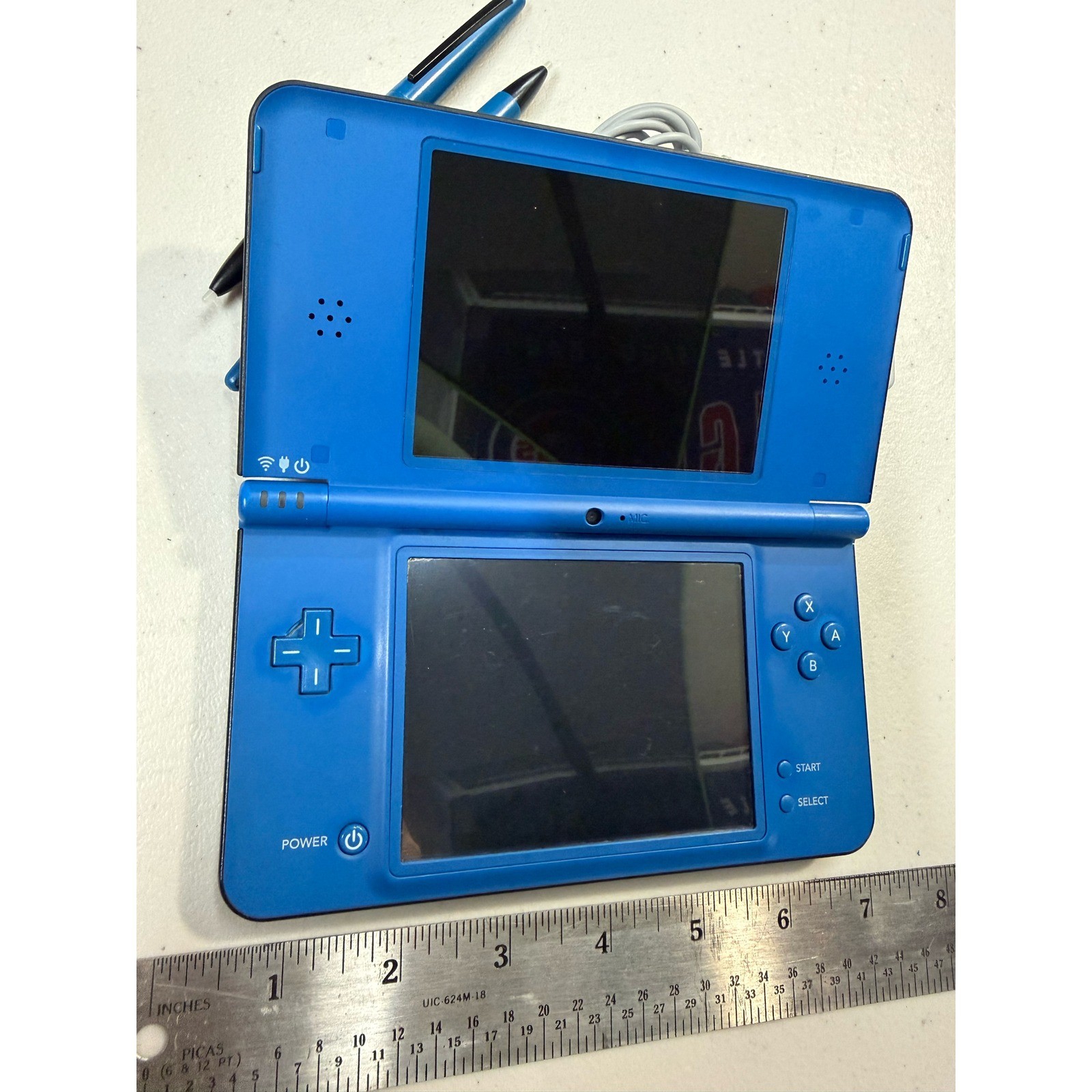 Nintendo DSi XL Electric Blue Handheld Console UTL-001 USA Stylus Charger Bundle