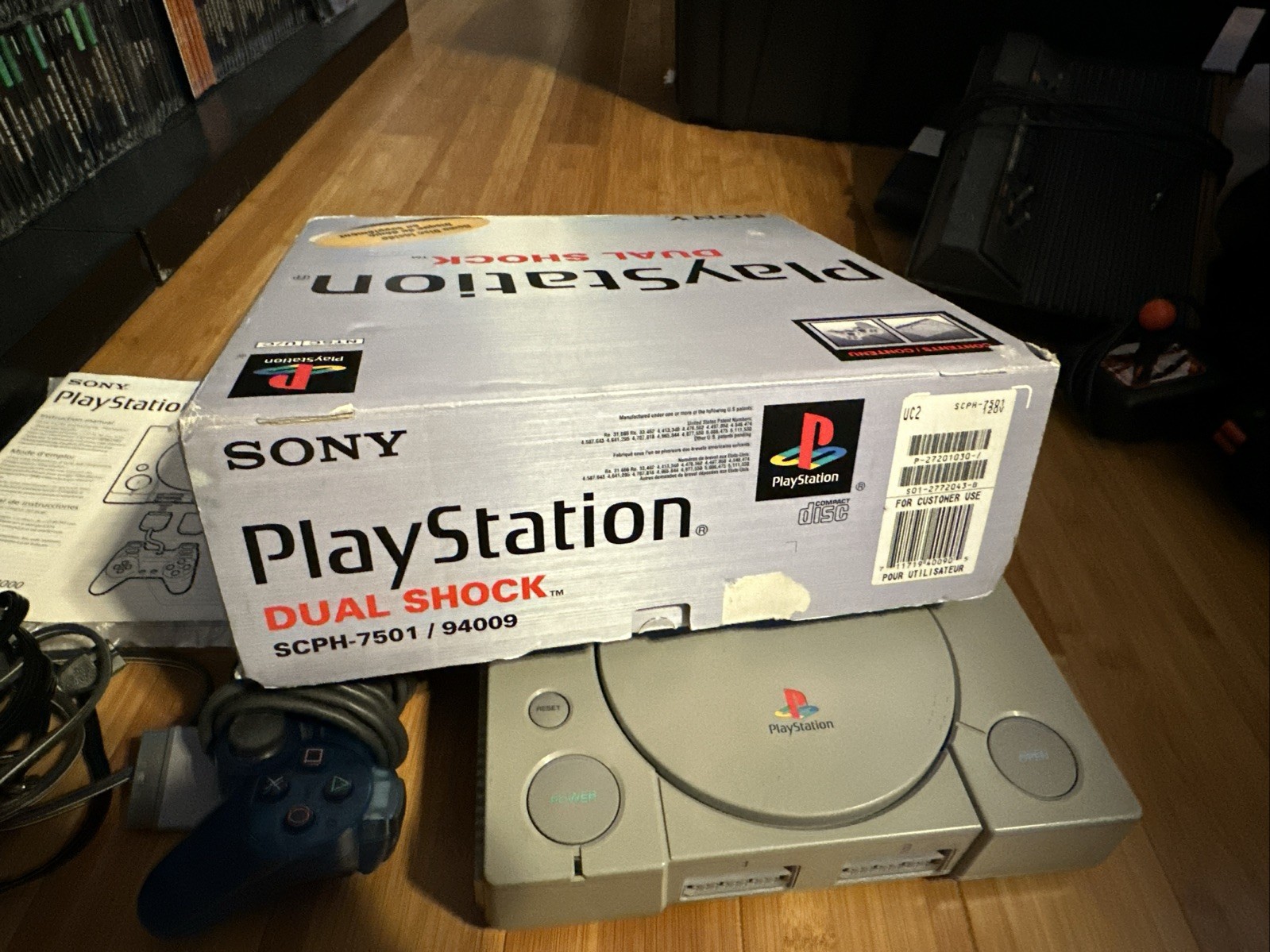 Sony PlayStation 1 PS1 Gray Console Gaming System SCPH-7001 Complete CIB
