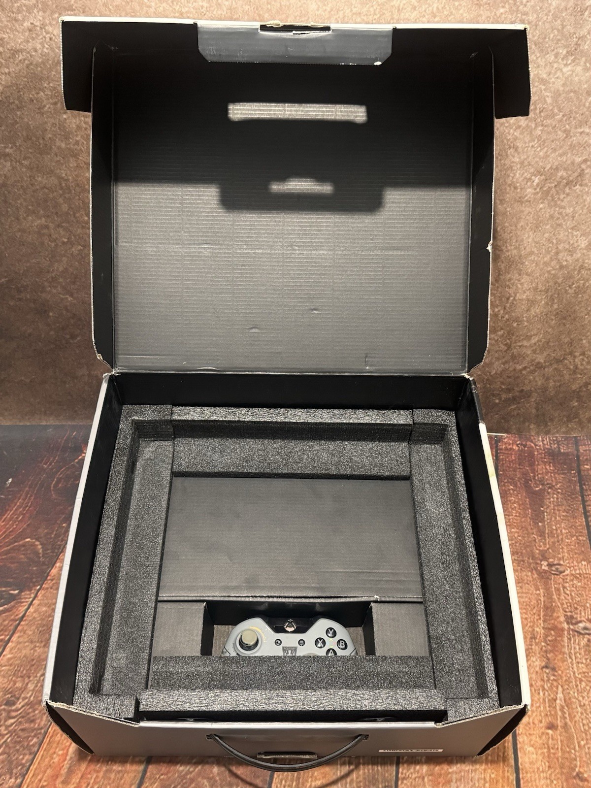 Xbox One Call of Duty: Advanced Warfare Edition Console + Box – PLEASE READ