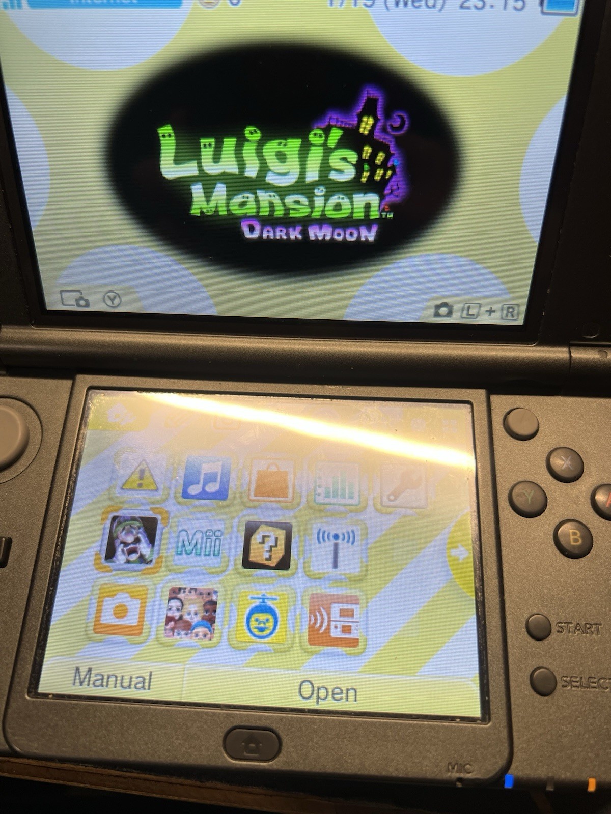 Nintendo new 3DS XL Black Handheld System Wi-Fi 4GB Case Charger Games