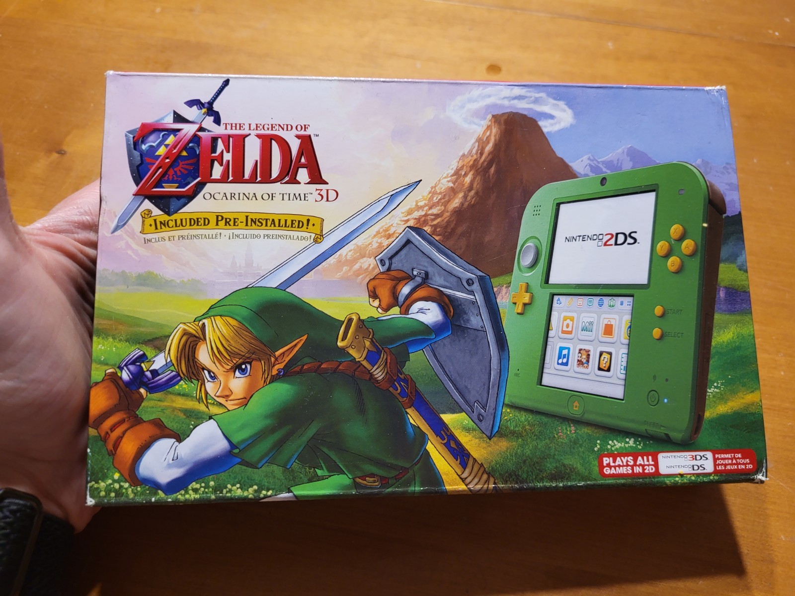 Nintendo 2DS Legend of Zelda Ocarina of Time 3D Green Console Link Edition READ