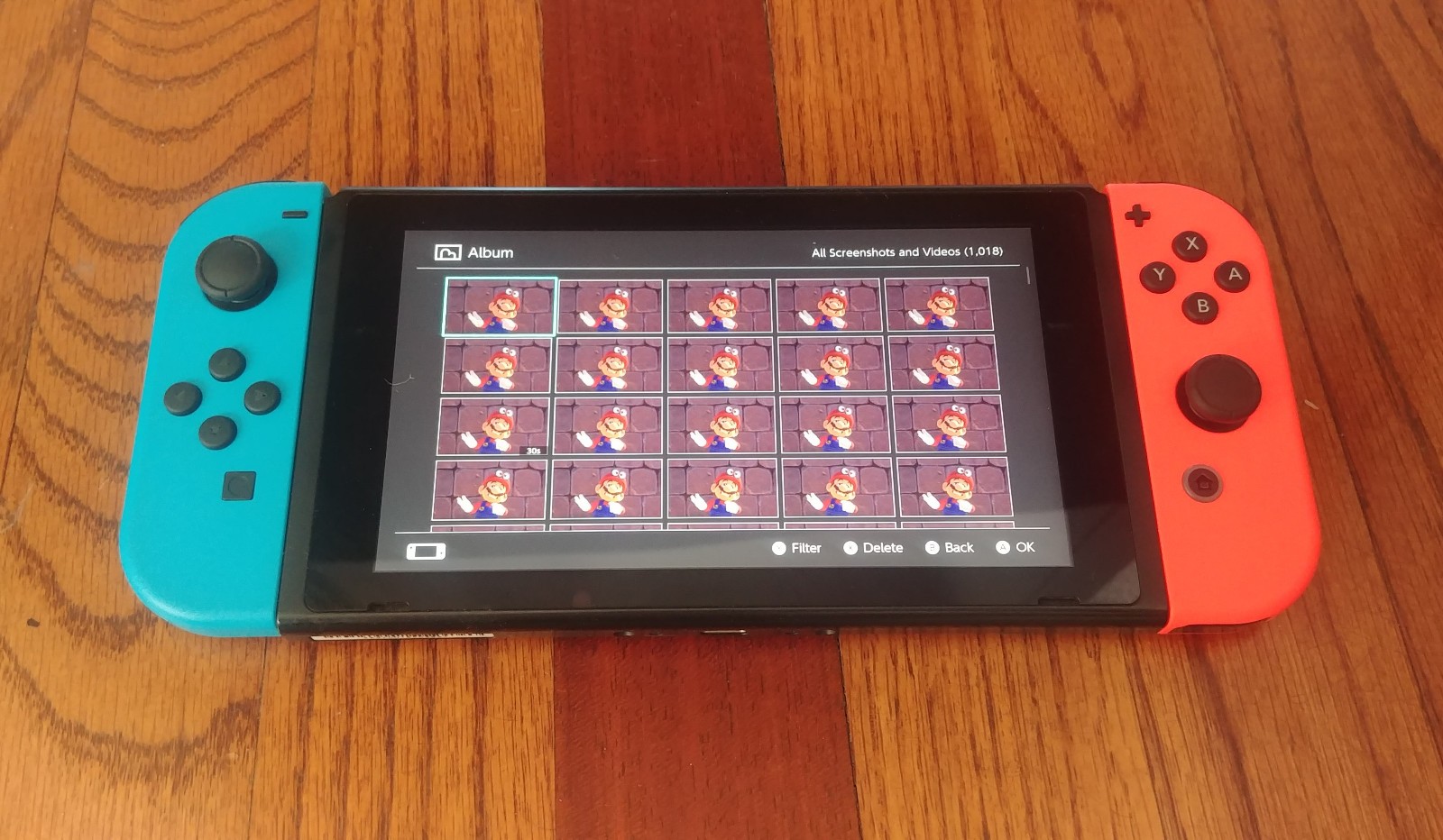 Nintendo Switch System Console w/Neon Red & Blue Joy-Cons + Dock *WORKS* NICE!