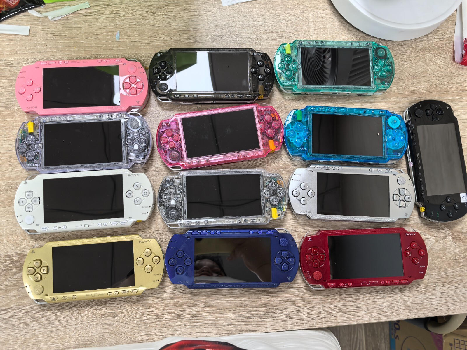 Sony PSP 3000 Console in Excellent Condition with Charger, Battery & Memory Card