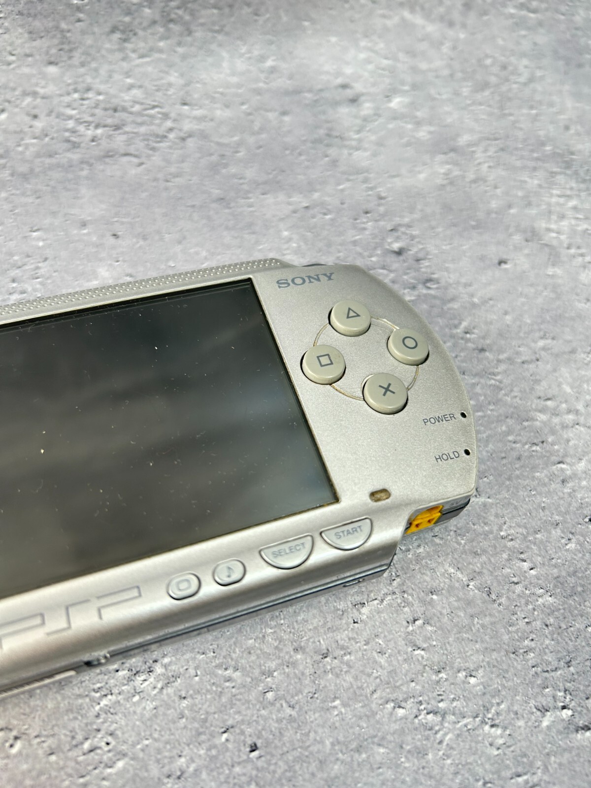 Sony PSP-1000 Console / battery＋charger＋memory stick random 3 games from US