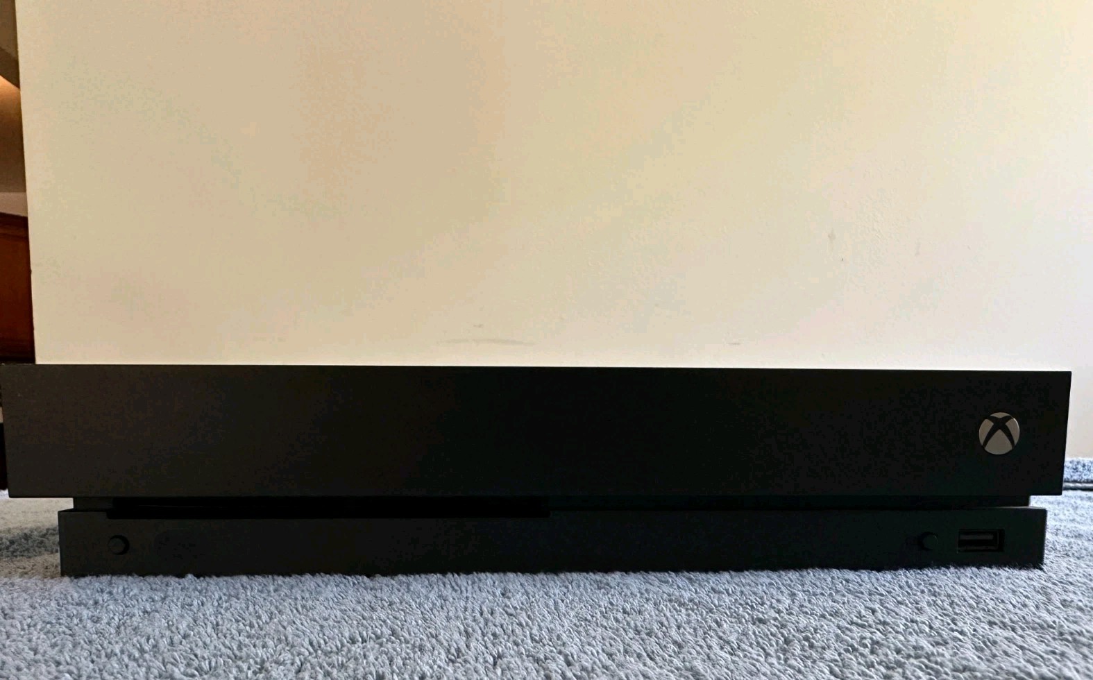 Xbox One X 1TB w/ Games – Excellent Condition – Fully Tested