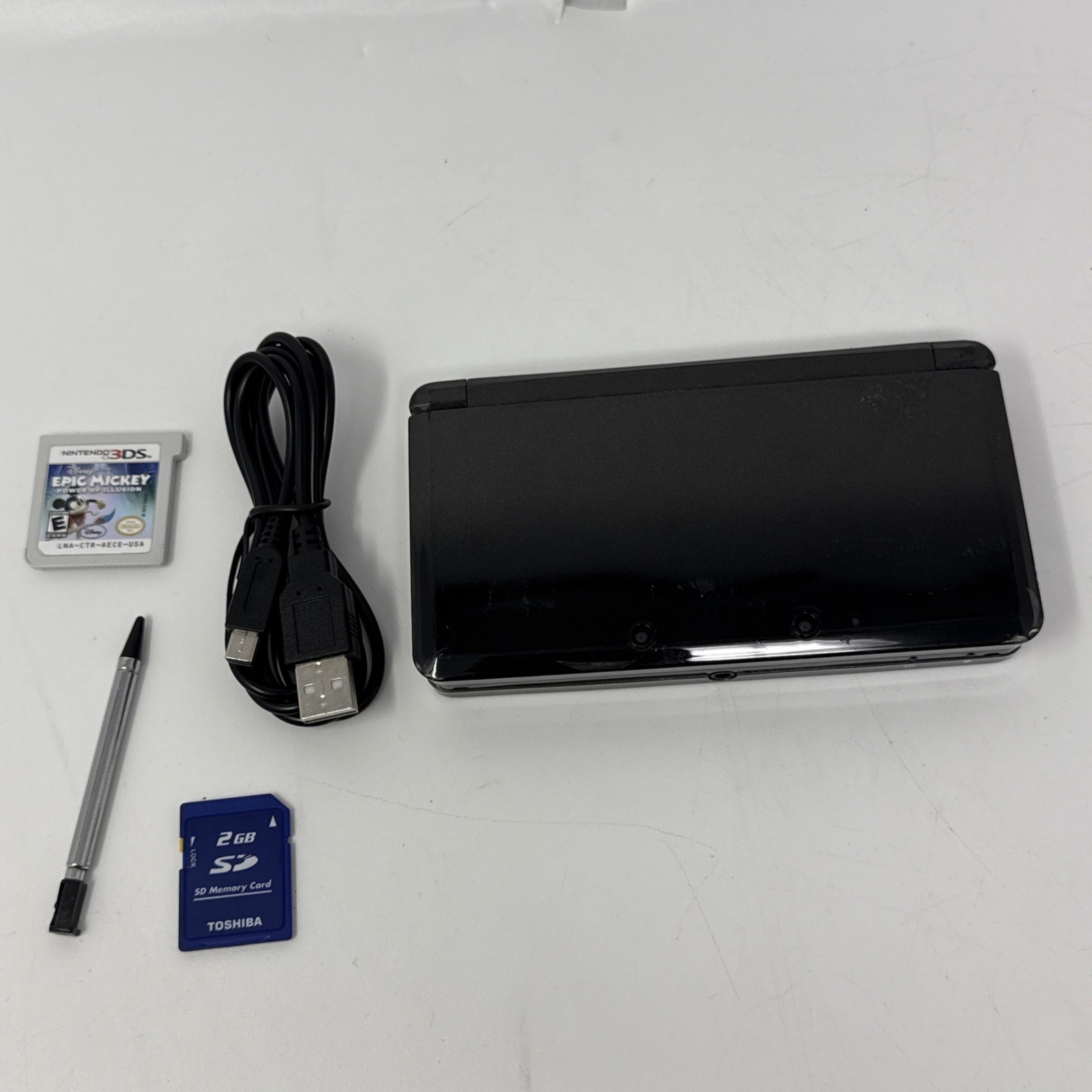 Nintendo 3DS Cosmo Black Handheld Console System CTR-001 Tested Stylus Cable 2GB
