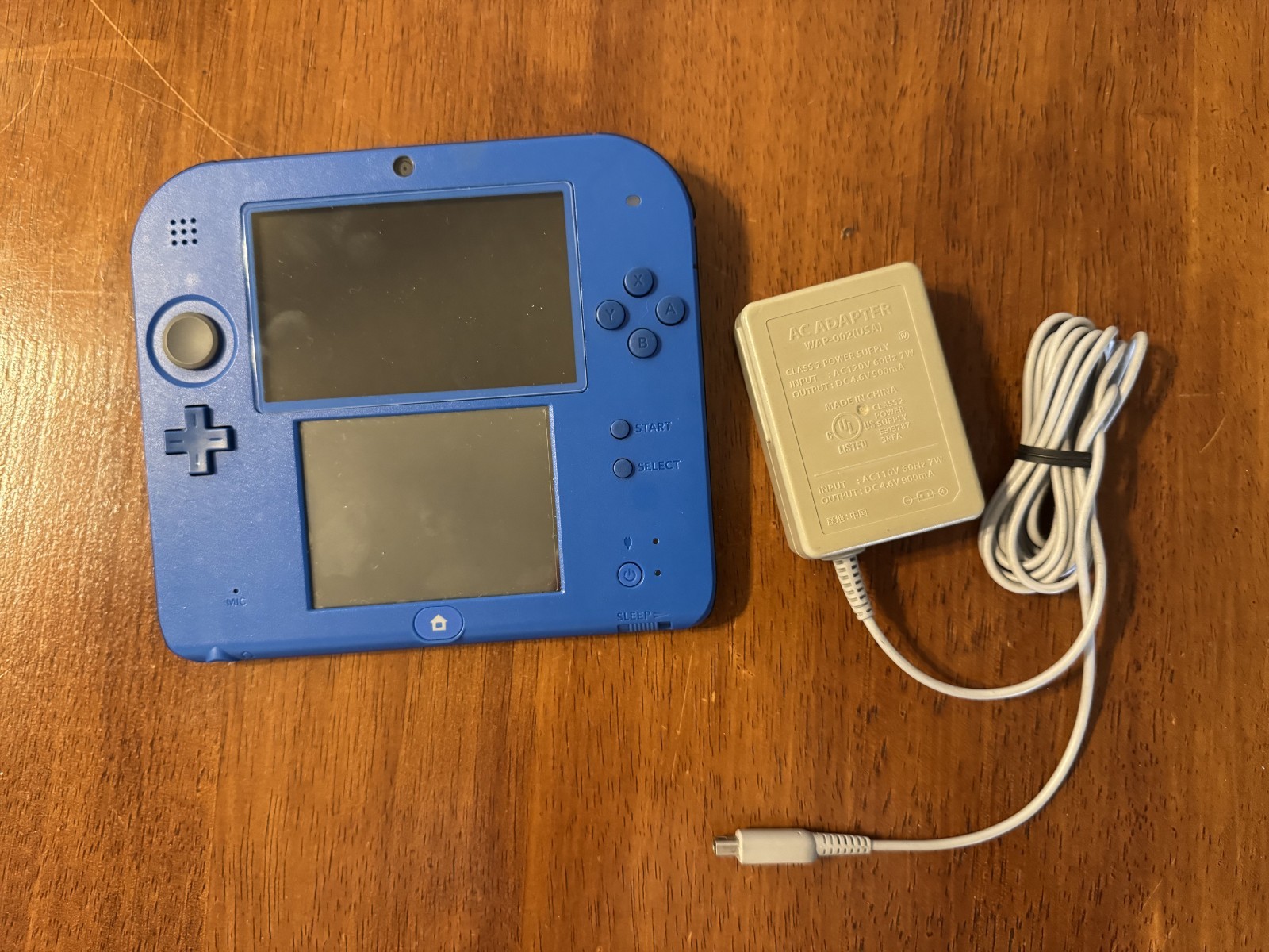 Nintendo 2DS – Electric Blue.Used.Excellent condition.