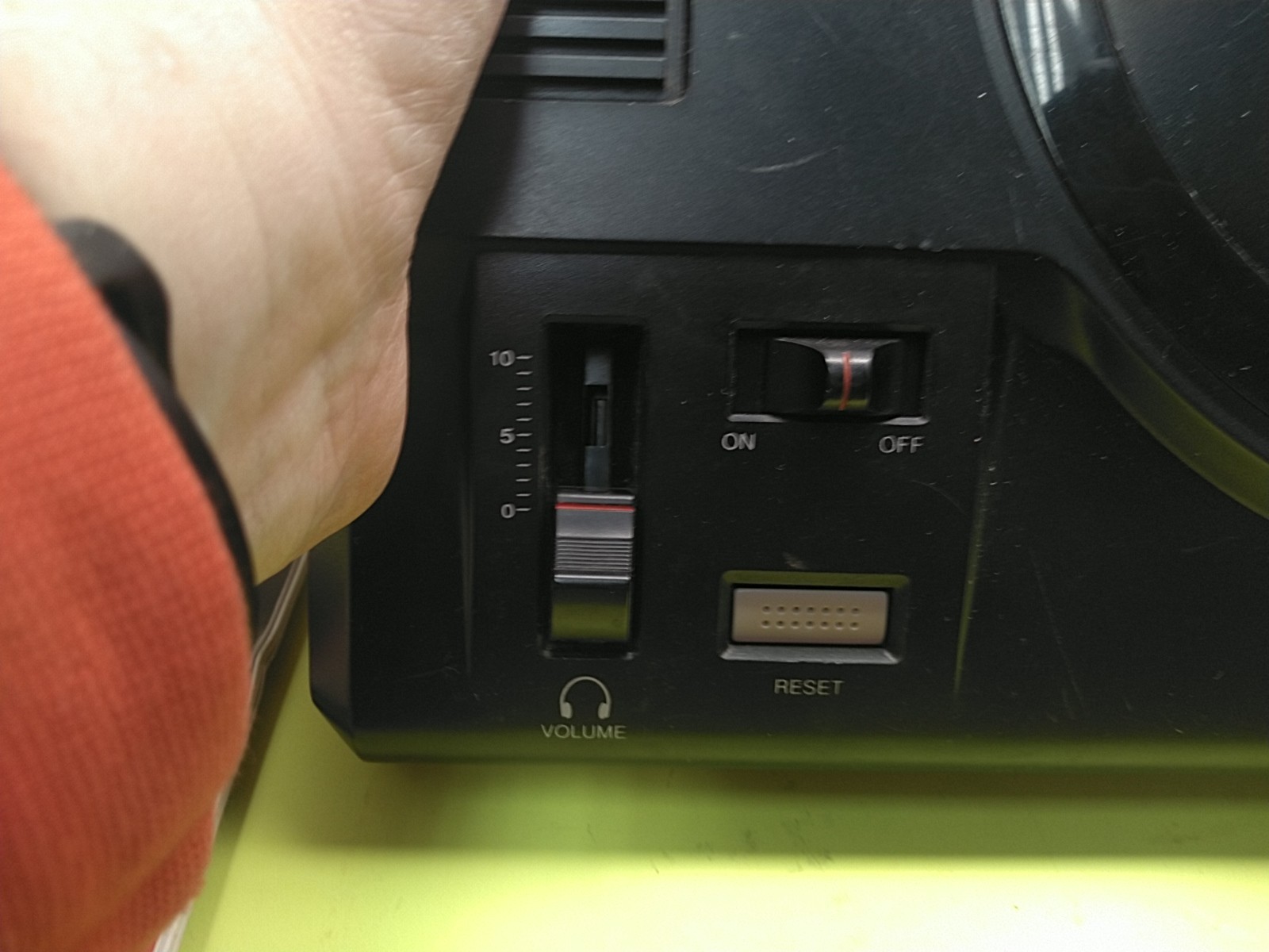 Sega Genesis System 1 W/ 9 Games All Hookups