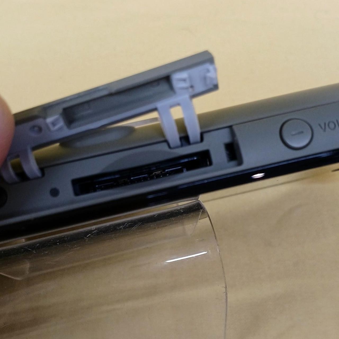SONY PCH-2000ZA11 PSVITA GOD EATER 2RAGE BURST E