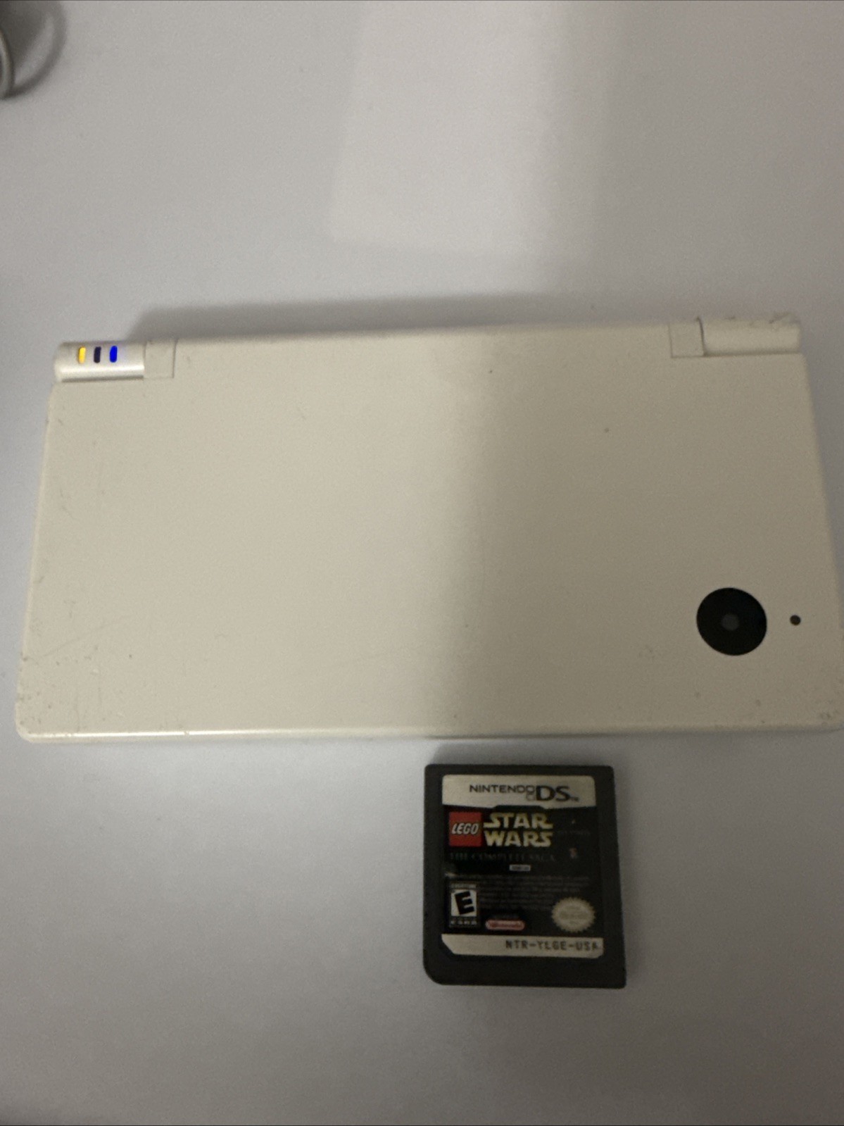 Nintendo DSi Handheld Game Console TWL-001 White System TESTED